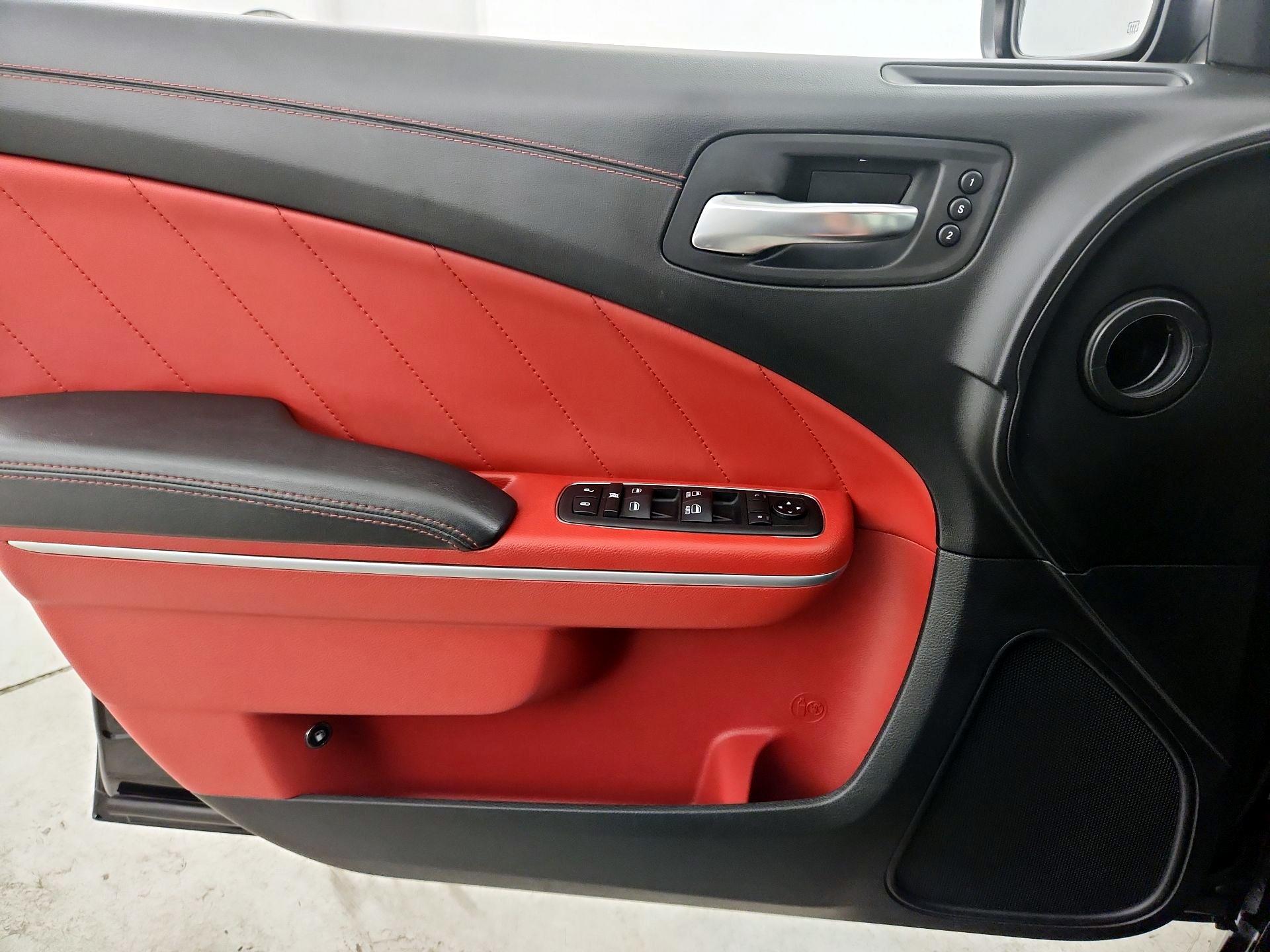 Thumbnail: 2019 Dodge Charger - 12