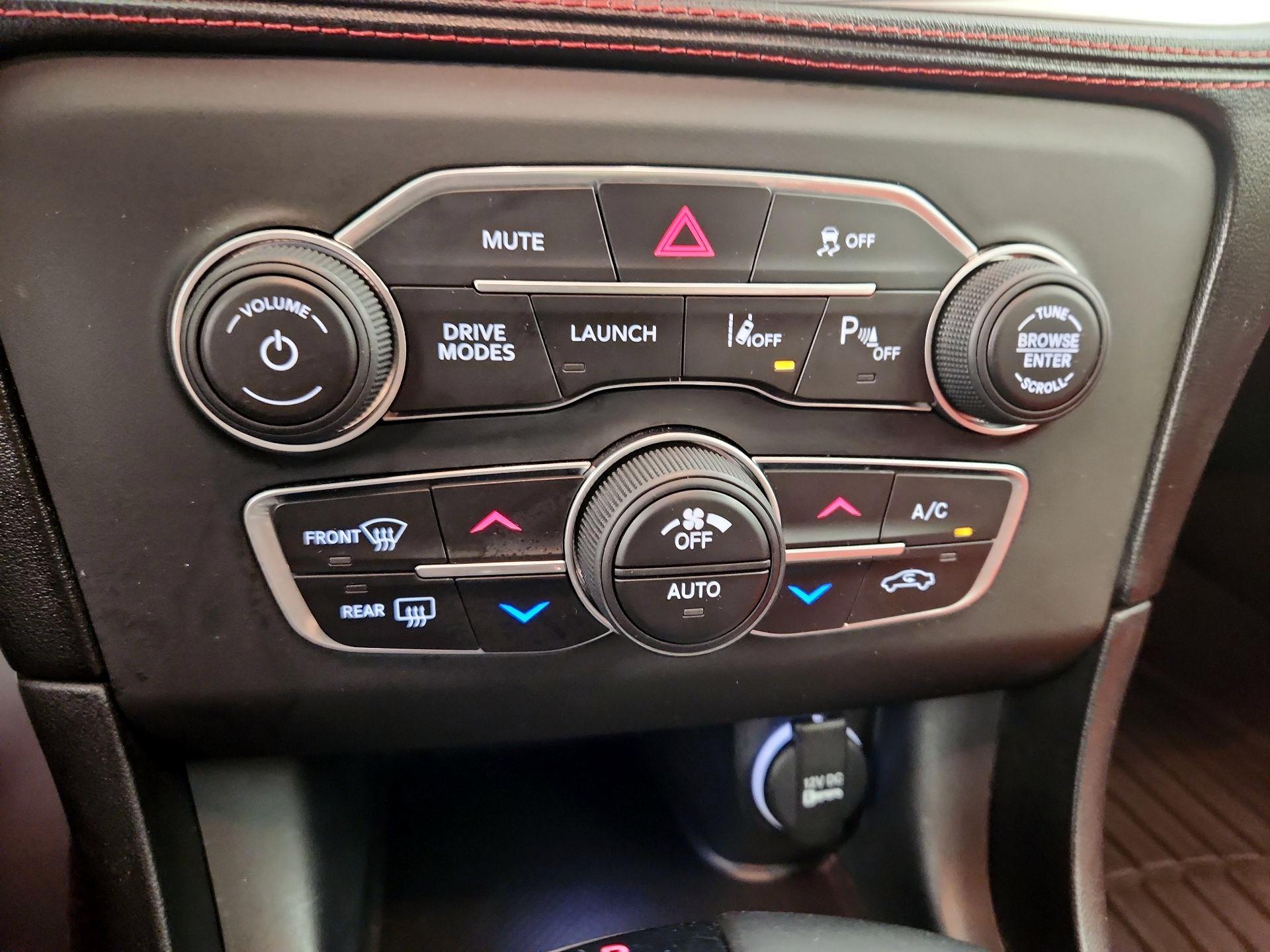 Thumbnail: 2019 Dodge Charger - 16