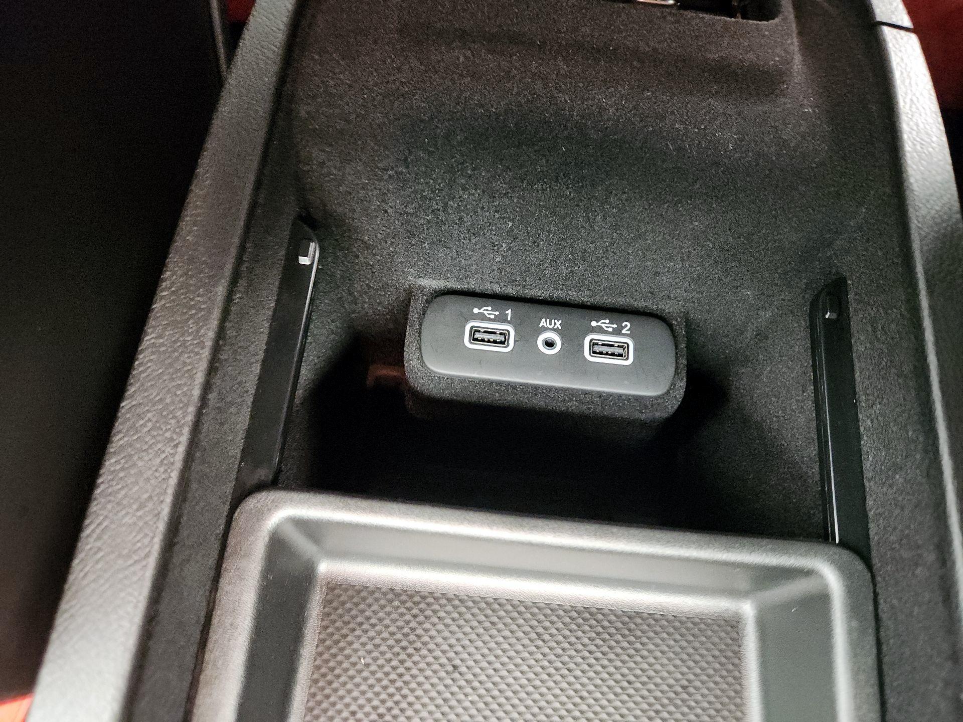 Thumbnail: 2019 Dodge Charger - 18