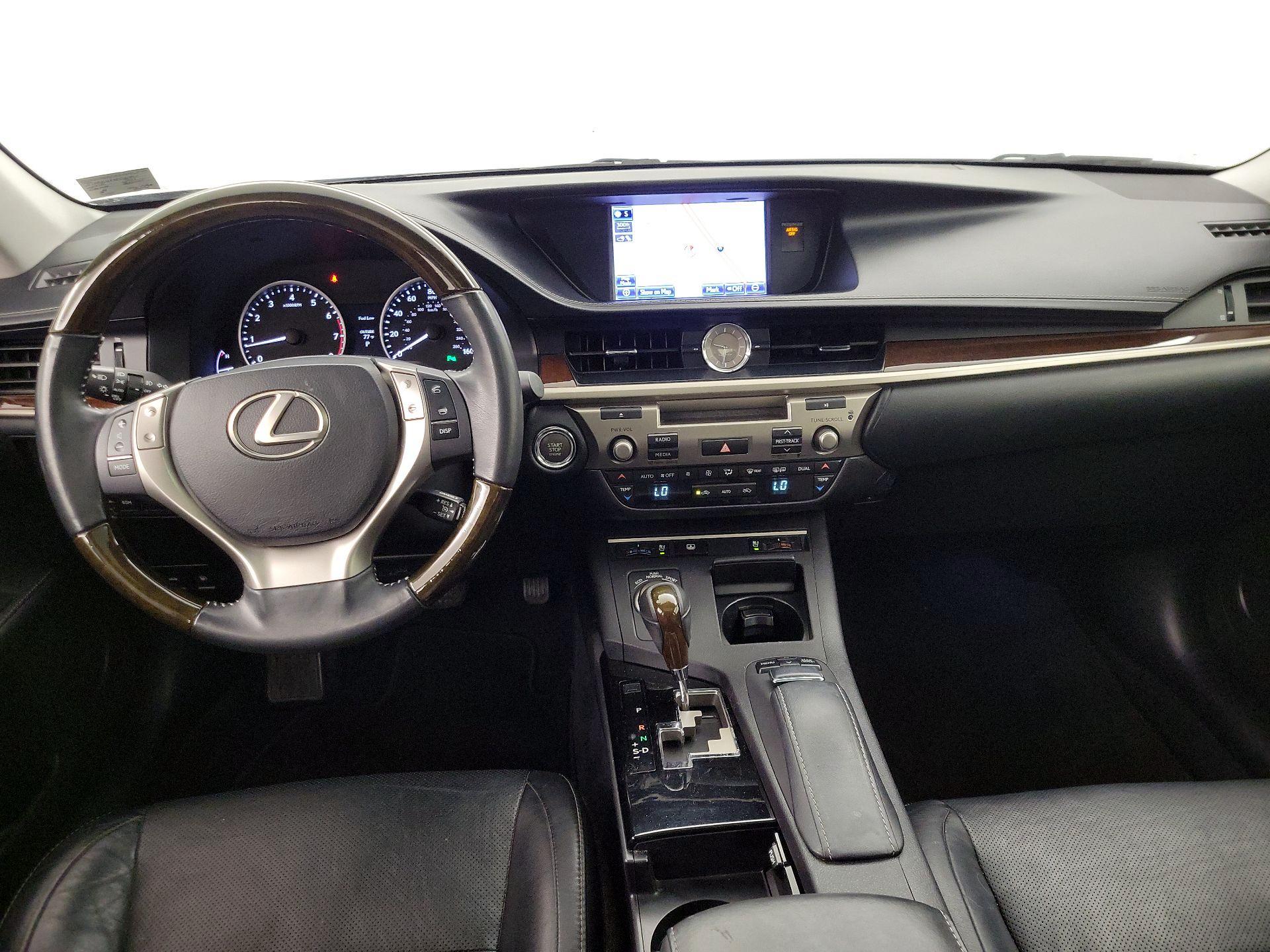 Thumbnail: 2013 Lexus ES - 9