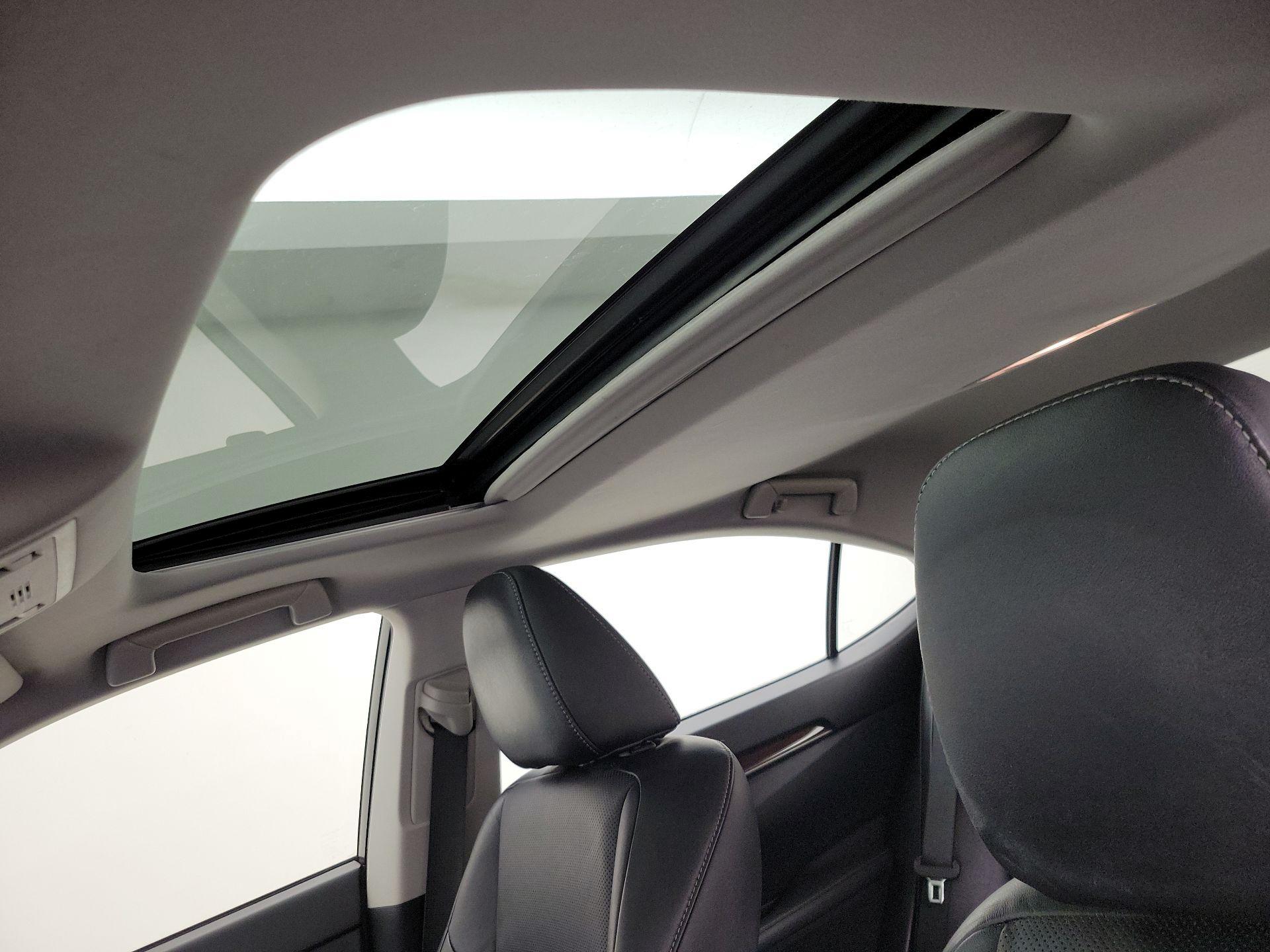 Thumbnail: 2013 Lexus ES - 20