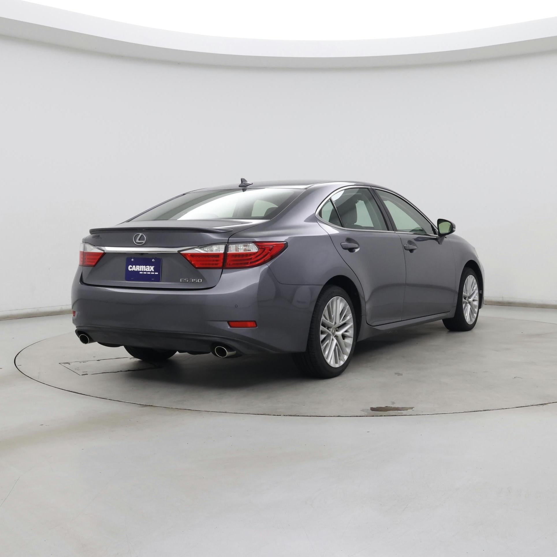 Thumbnail: 2013 Lexus ES - 8