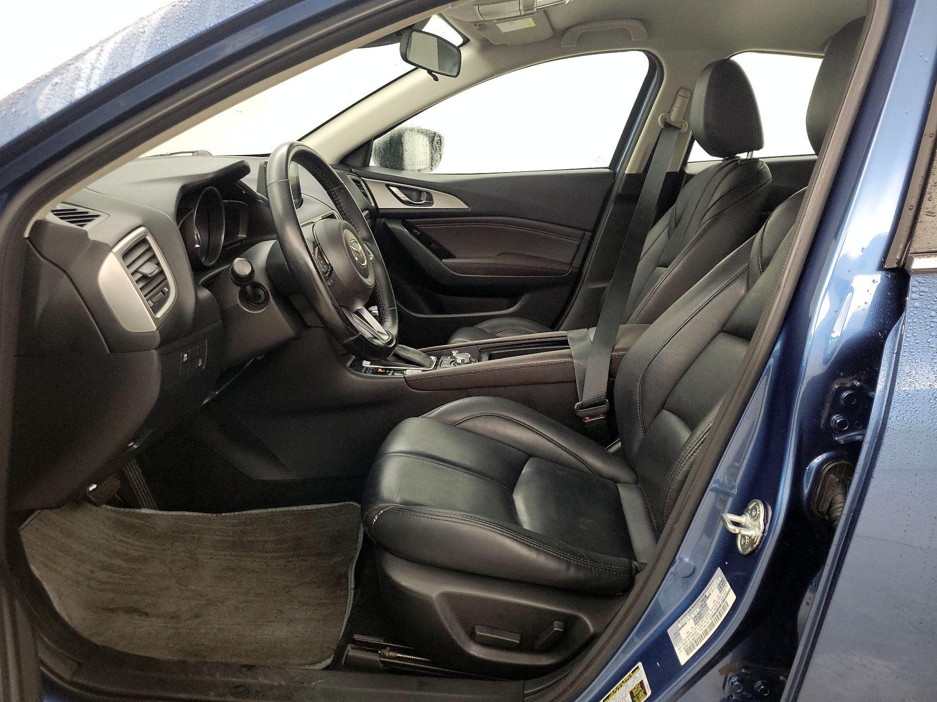 Thumbnail: 2018 Mazda Mazda3 - 11