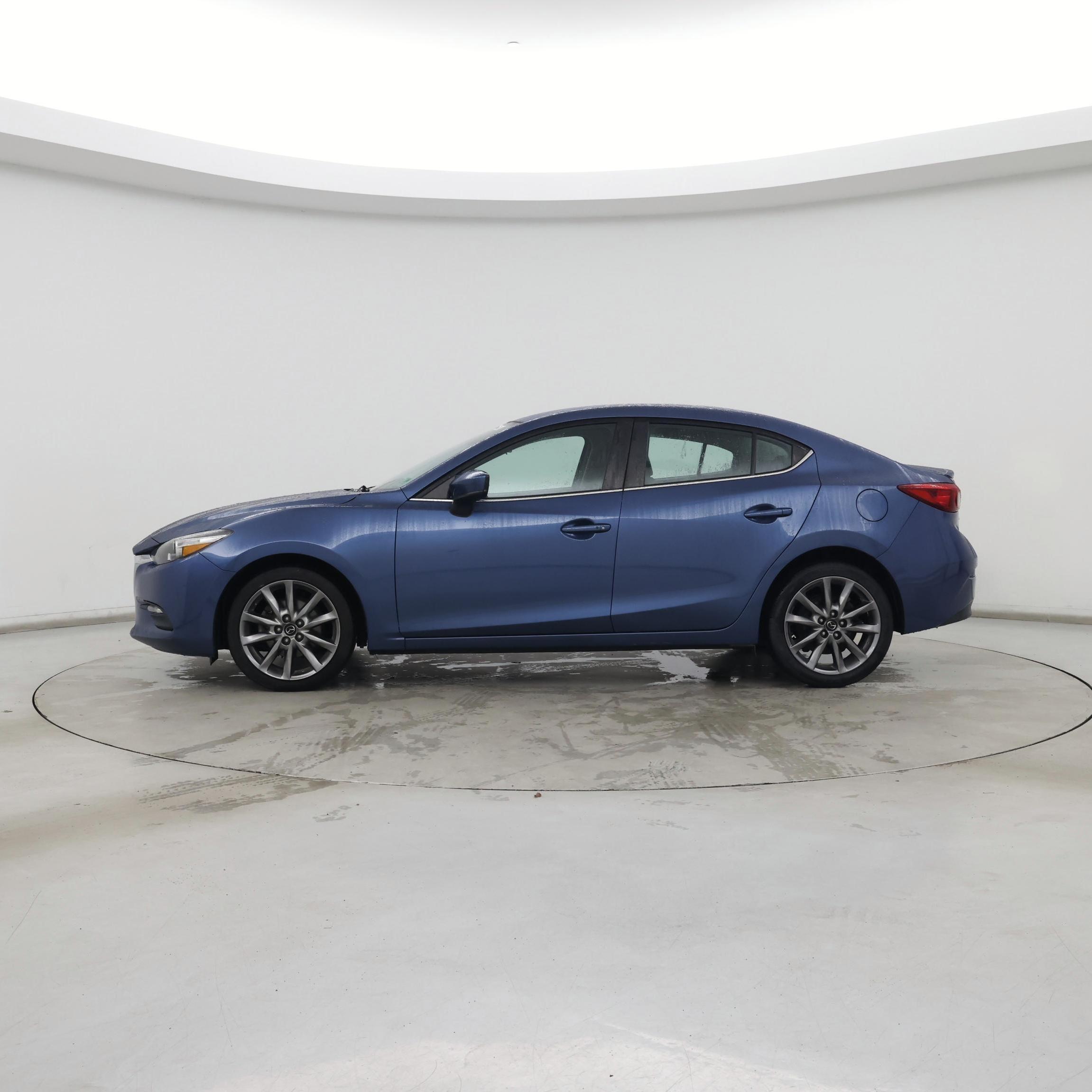 Thumbnail: 2018 Mazda Mazda3 - 3