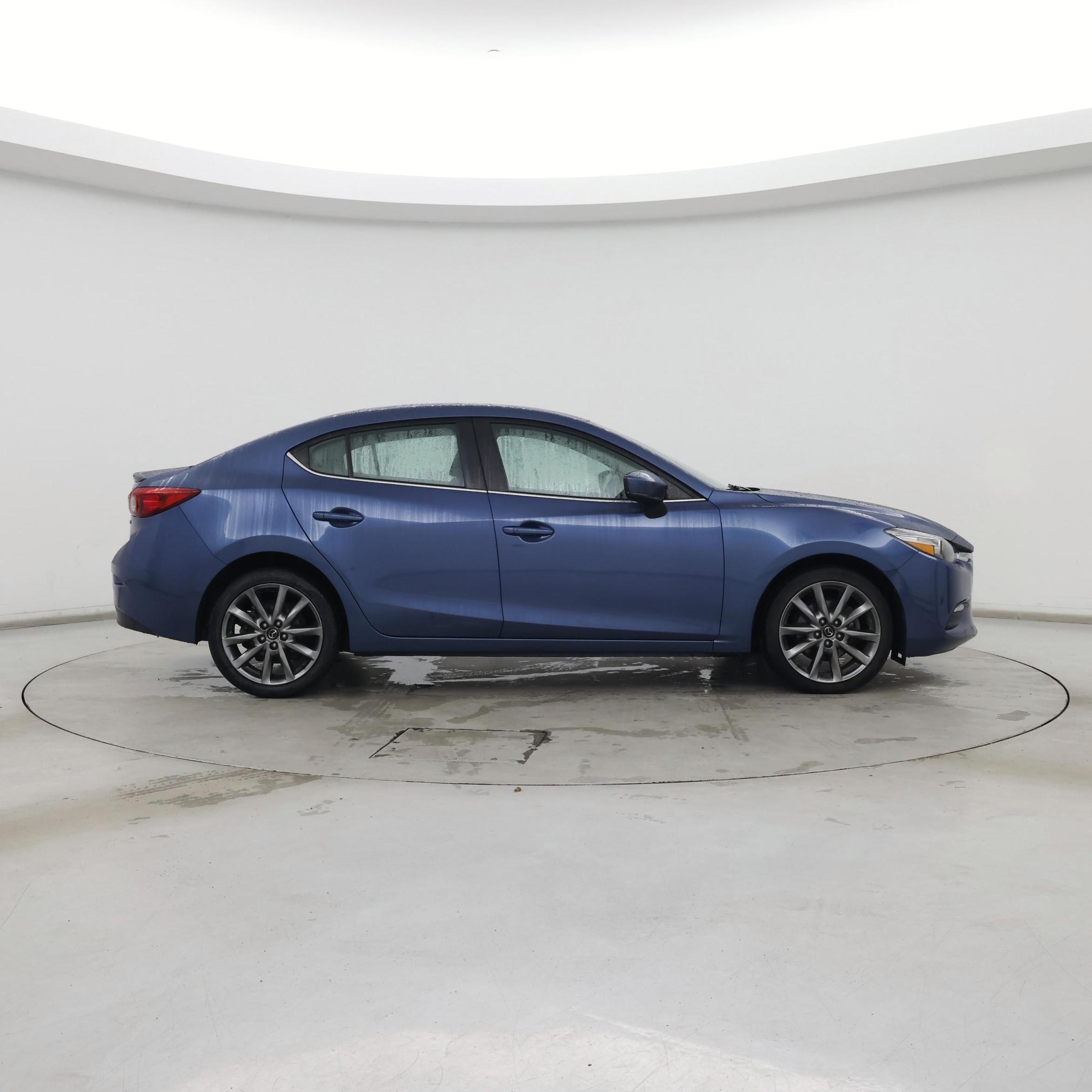 Thumbnail: 2018 Mazda Mazda3 - 7