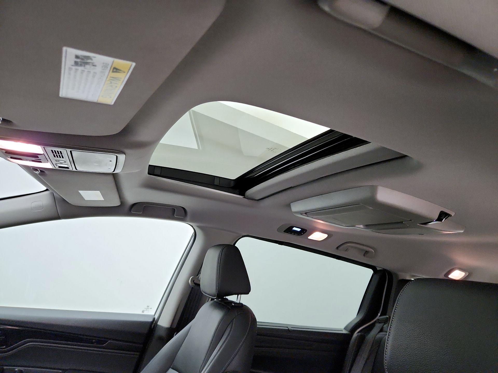 Thumbnail: 2023 Honda Odyssey - 20