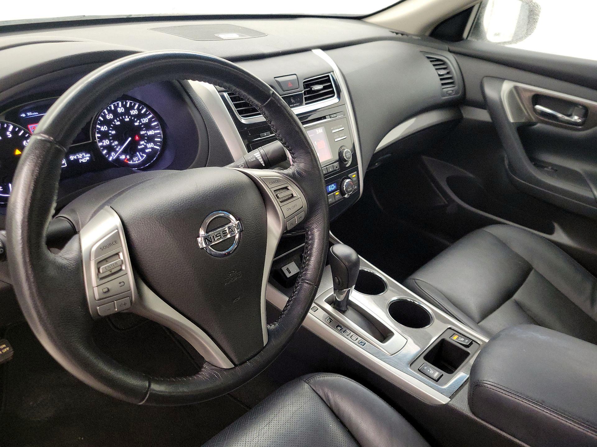 Thumbnail: 2013 Nissan Altima - 9