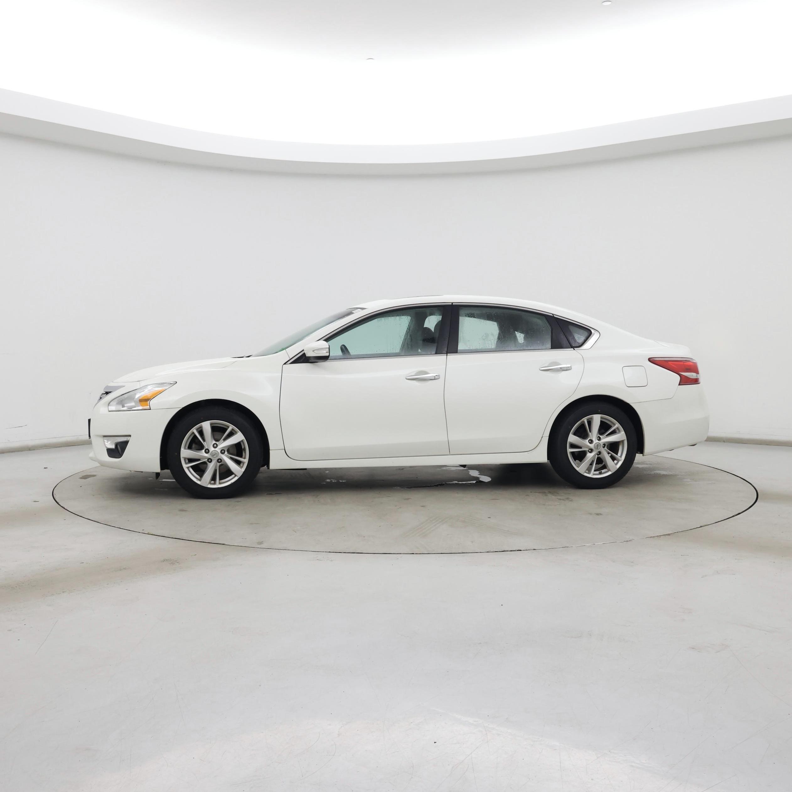 Thumbnail: 2013 Nissan Altima - 3