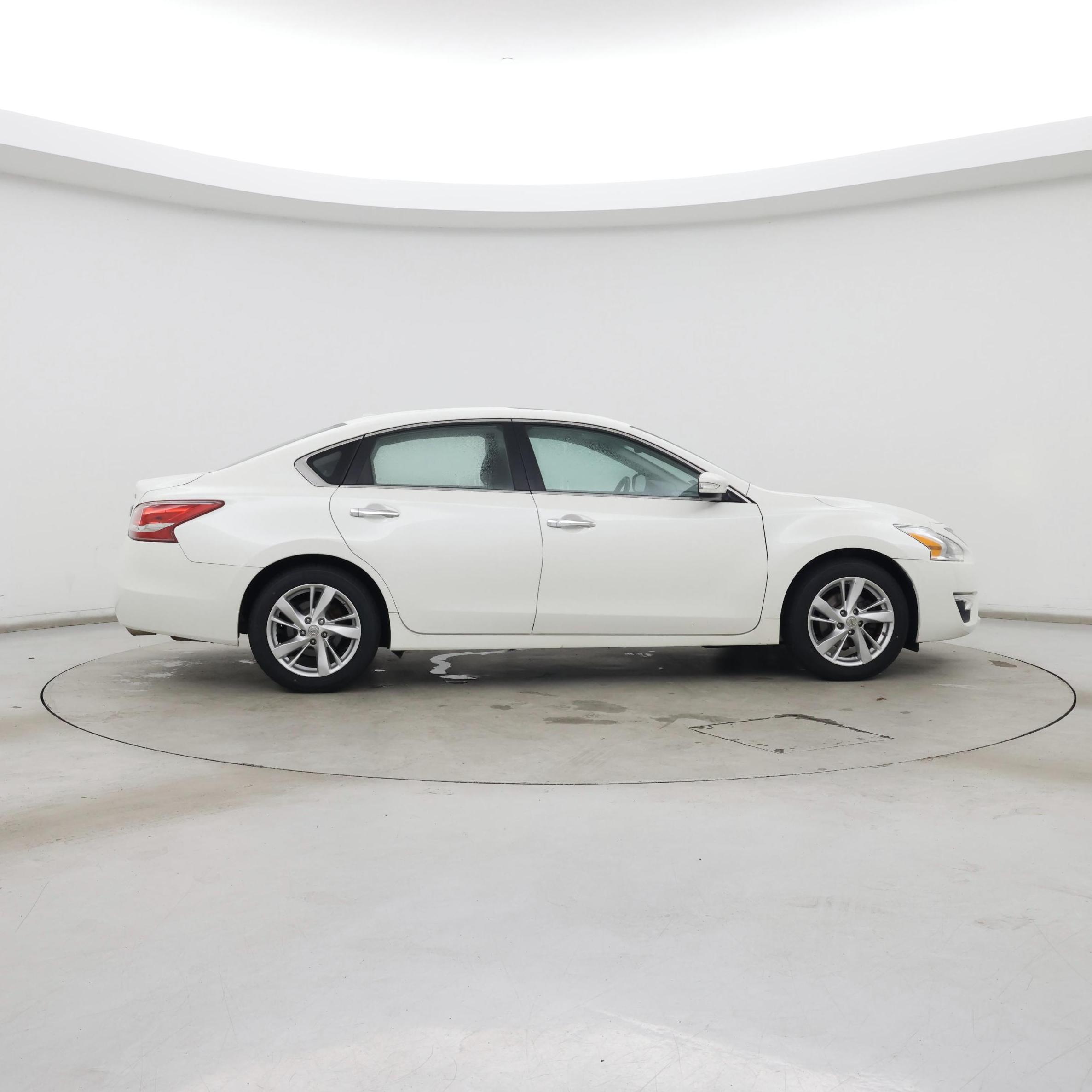 Thumbnail: 2013 Nissan Altima - 7