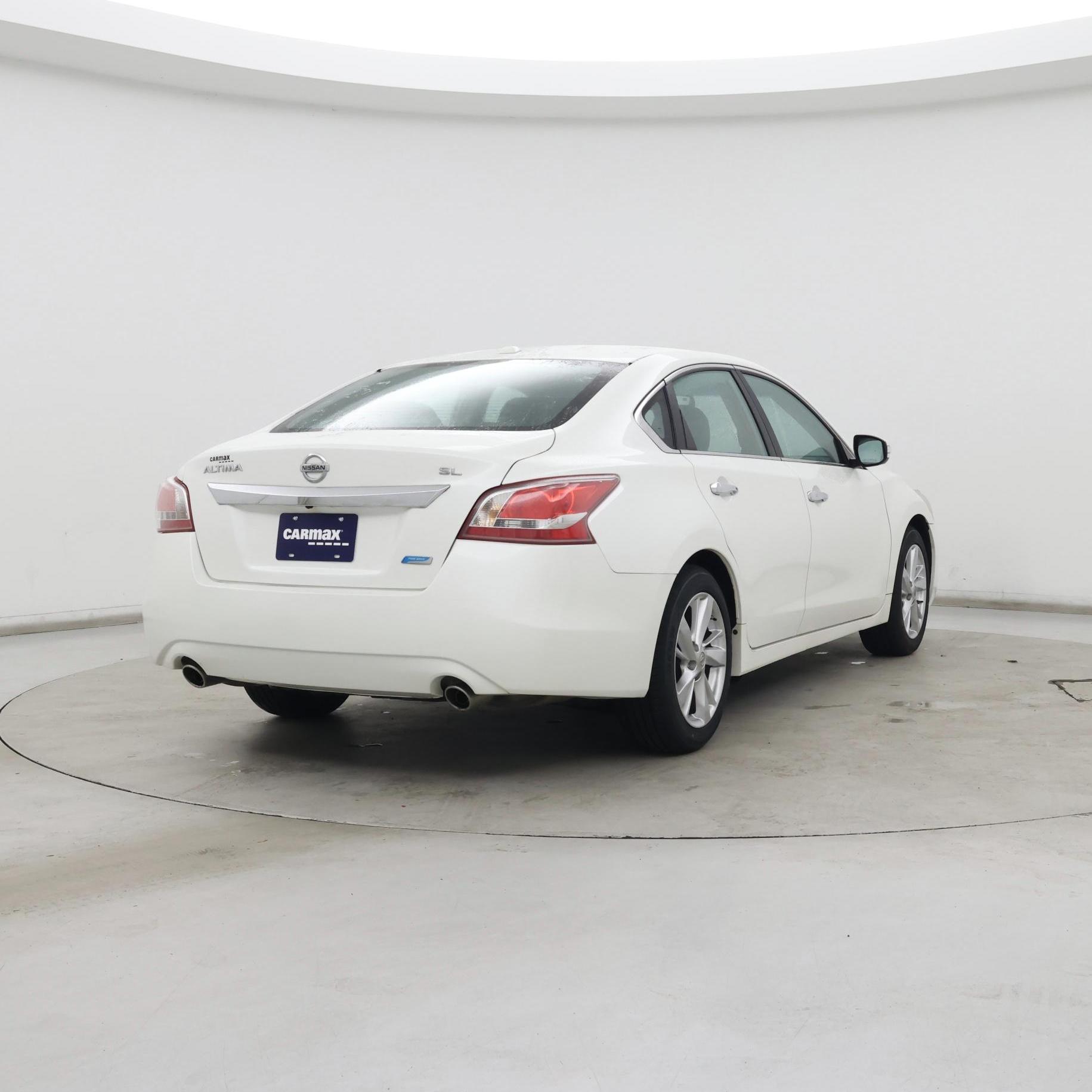 Thumbnail: 2013 Nissan Altima - 8
