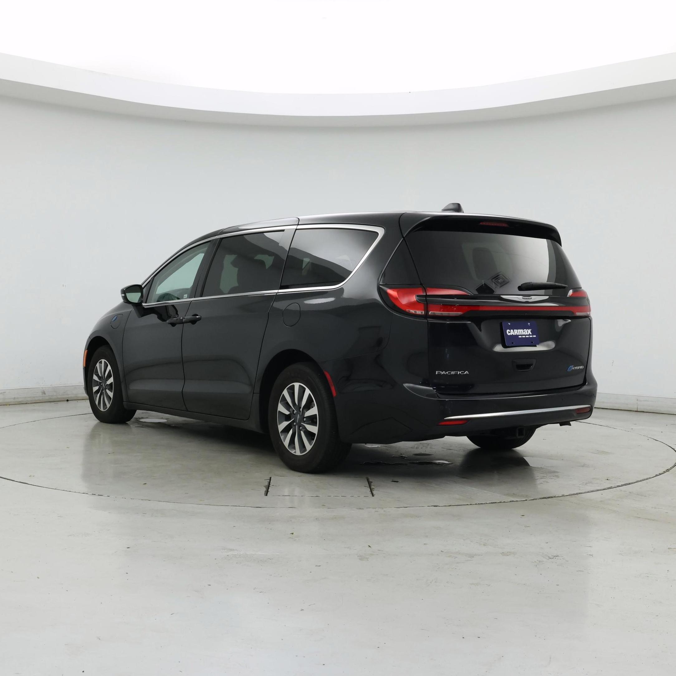 Thumbnail: 2022 Chrysler Pacifica - 2