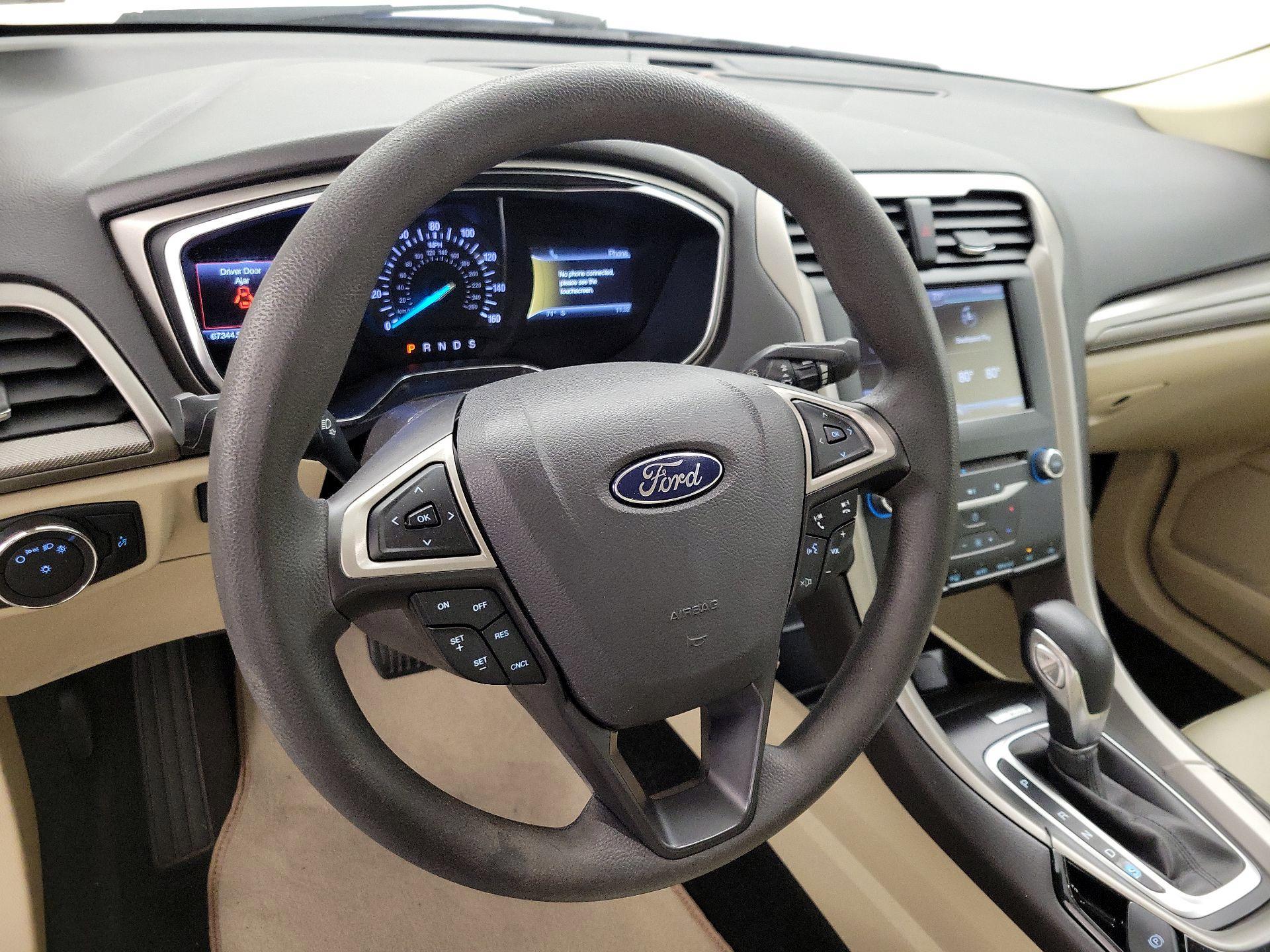 Thumbnail: 2014 Ford Fusion - 10