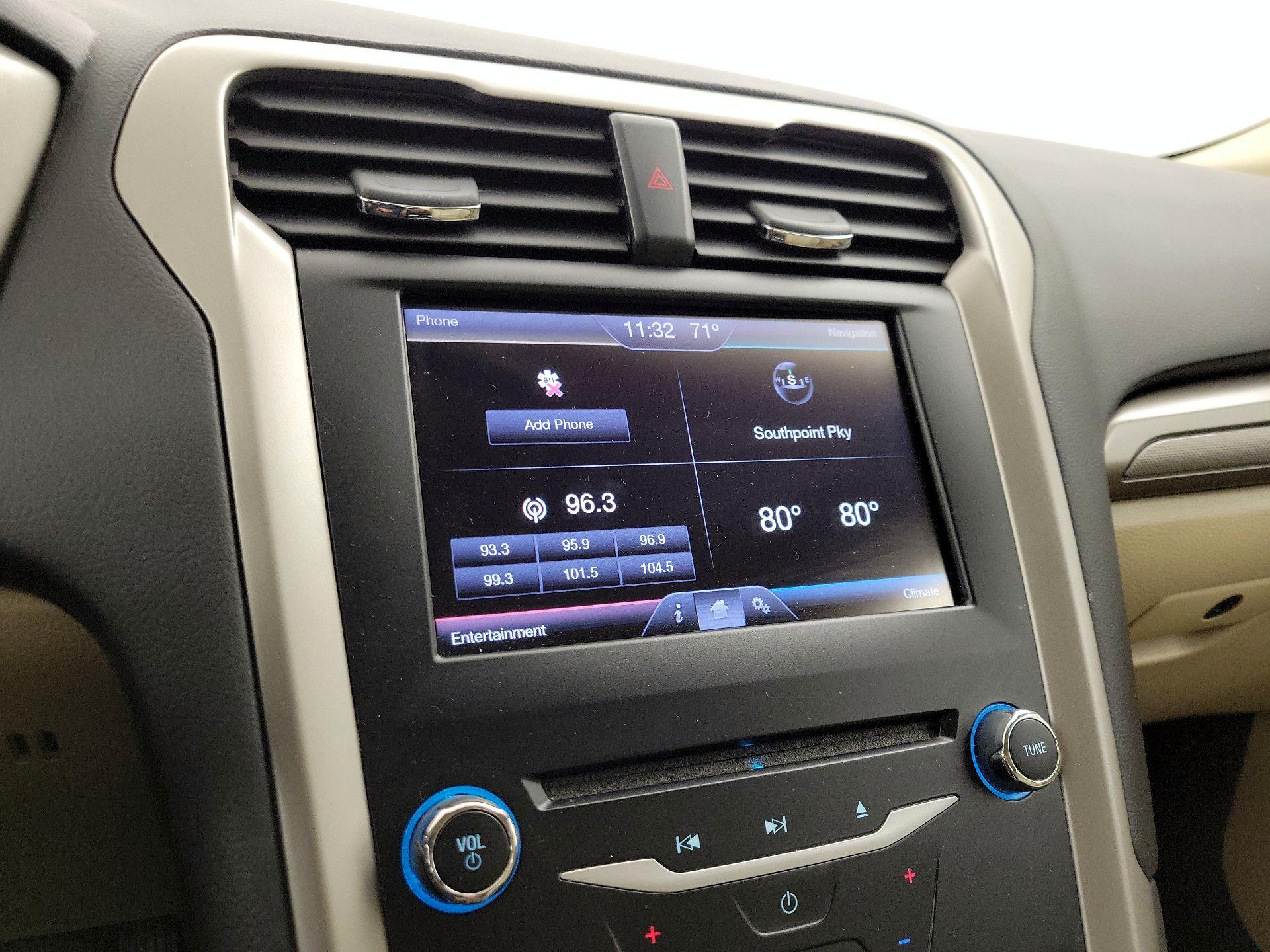 Thumbnail: 2014 Ford Fusion - 15