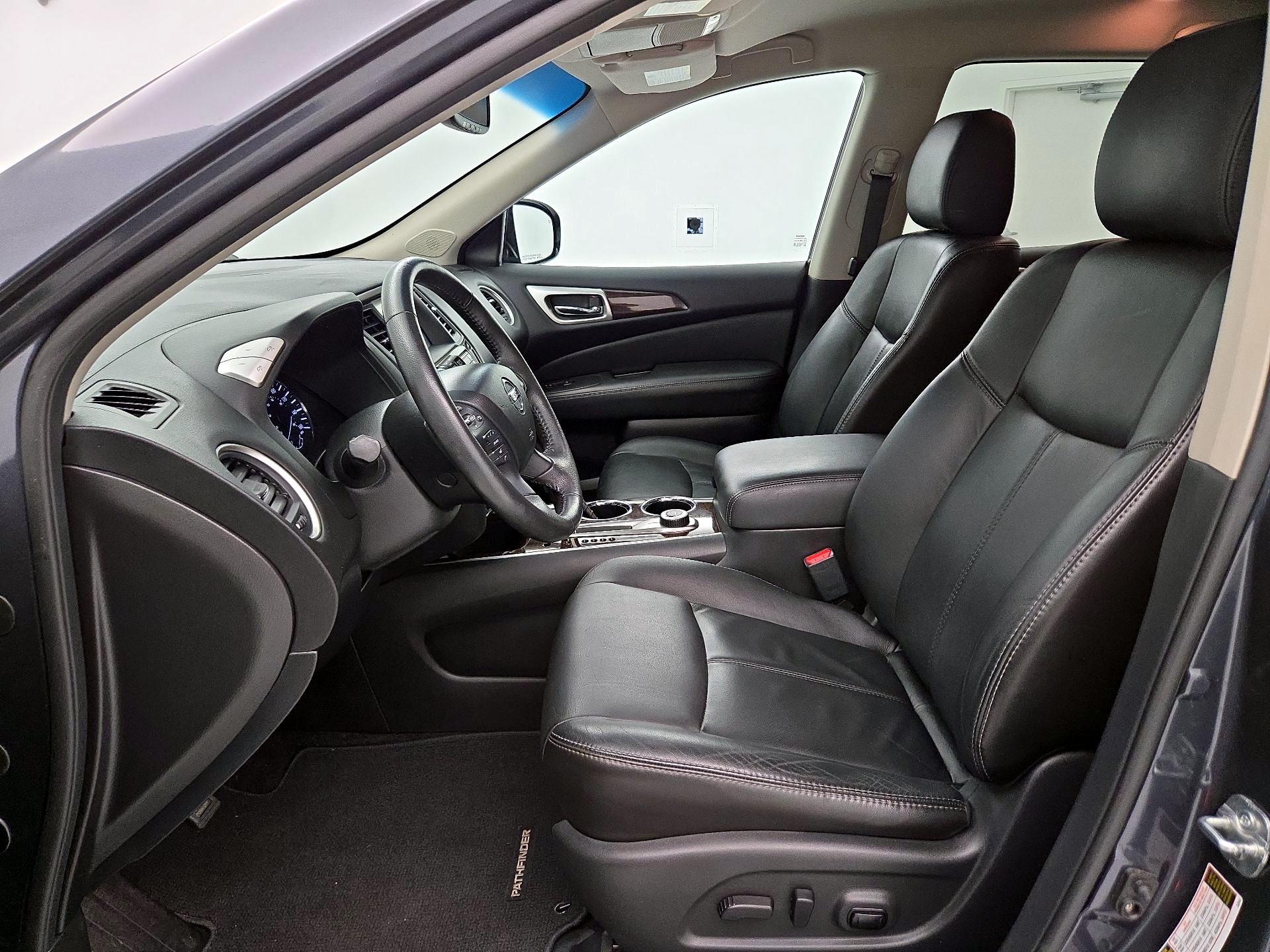 Thumbnail: 2014 Nissan Pathfinder - 11