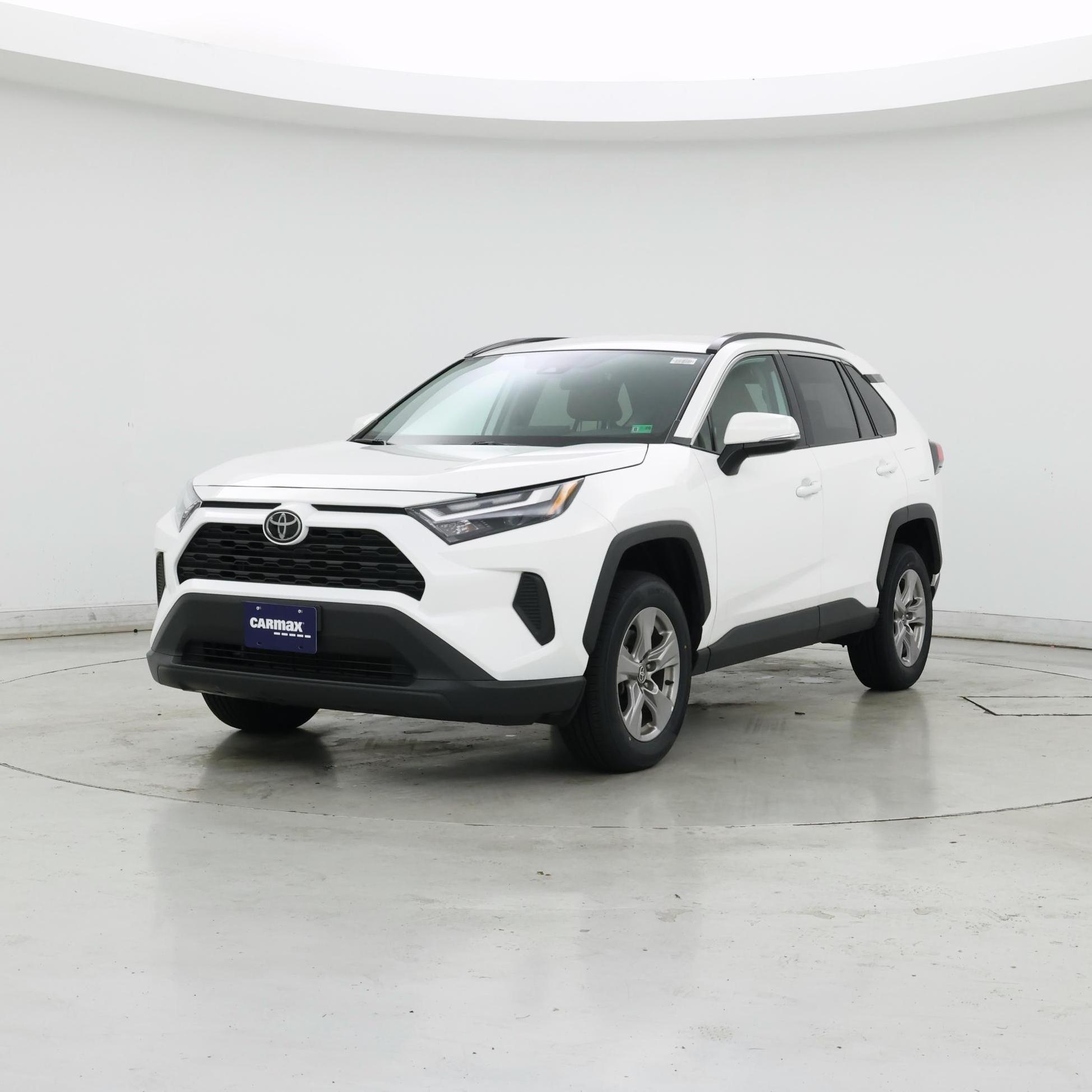 Thumbnail: 2022 Toyota RAV4 - 4