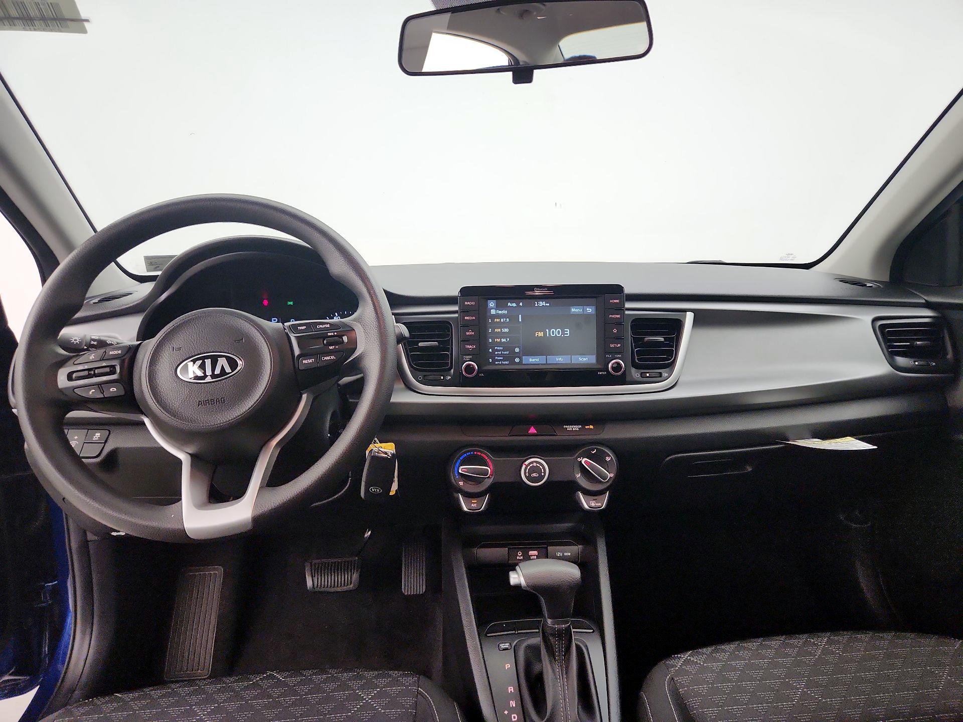 Thumbnail: 2020 Kia Rio - 9