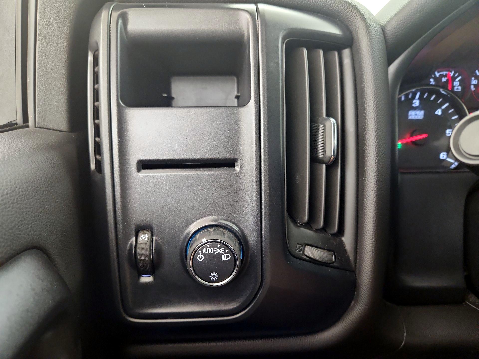 Thumbnail: 2014 Chevrolet Silverado 1500 - 13