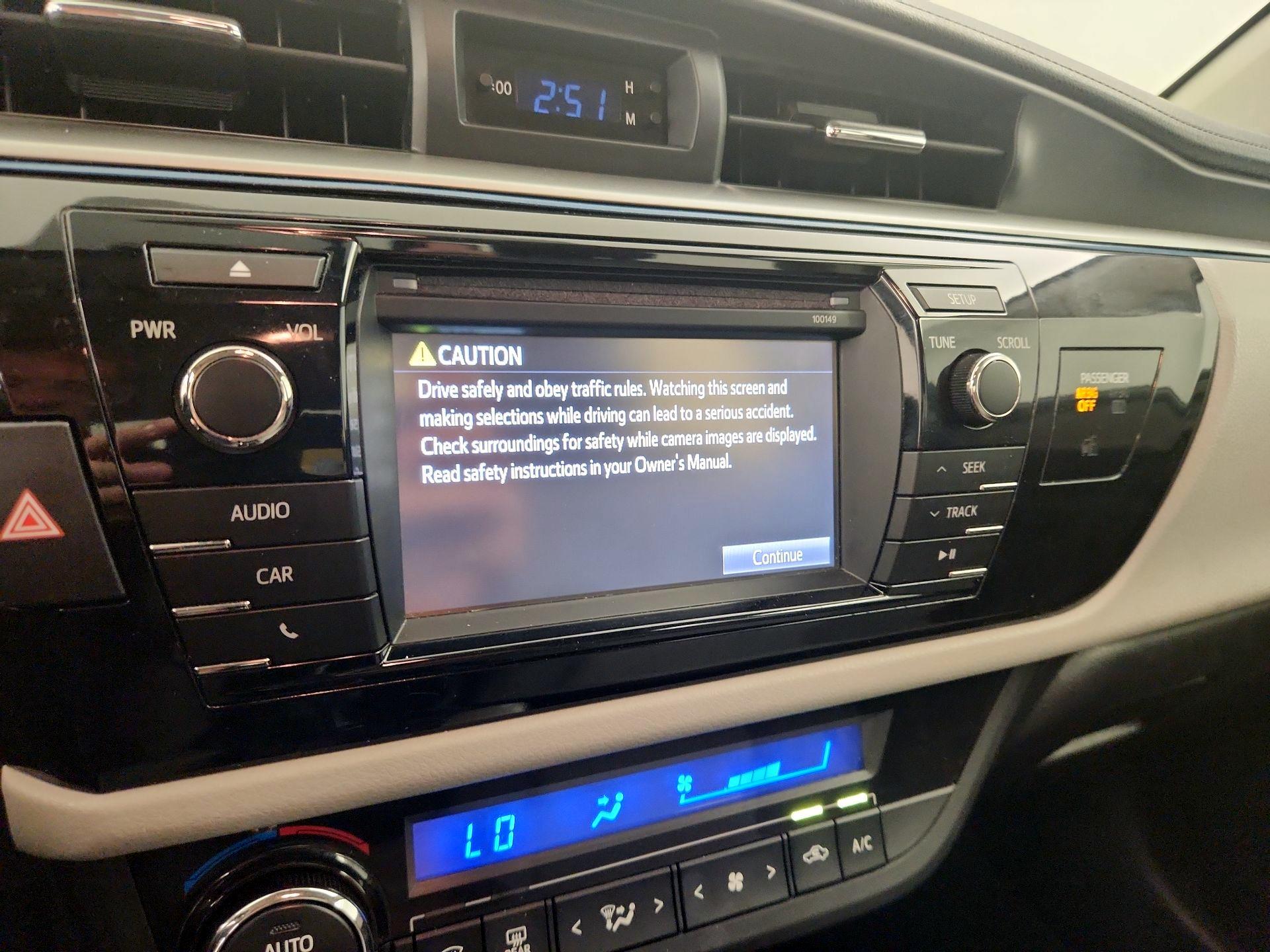 Thumbnail: 2015 Toyota Corolla - 15