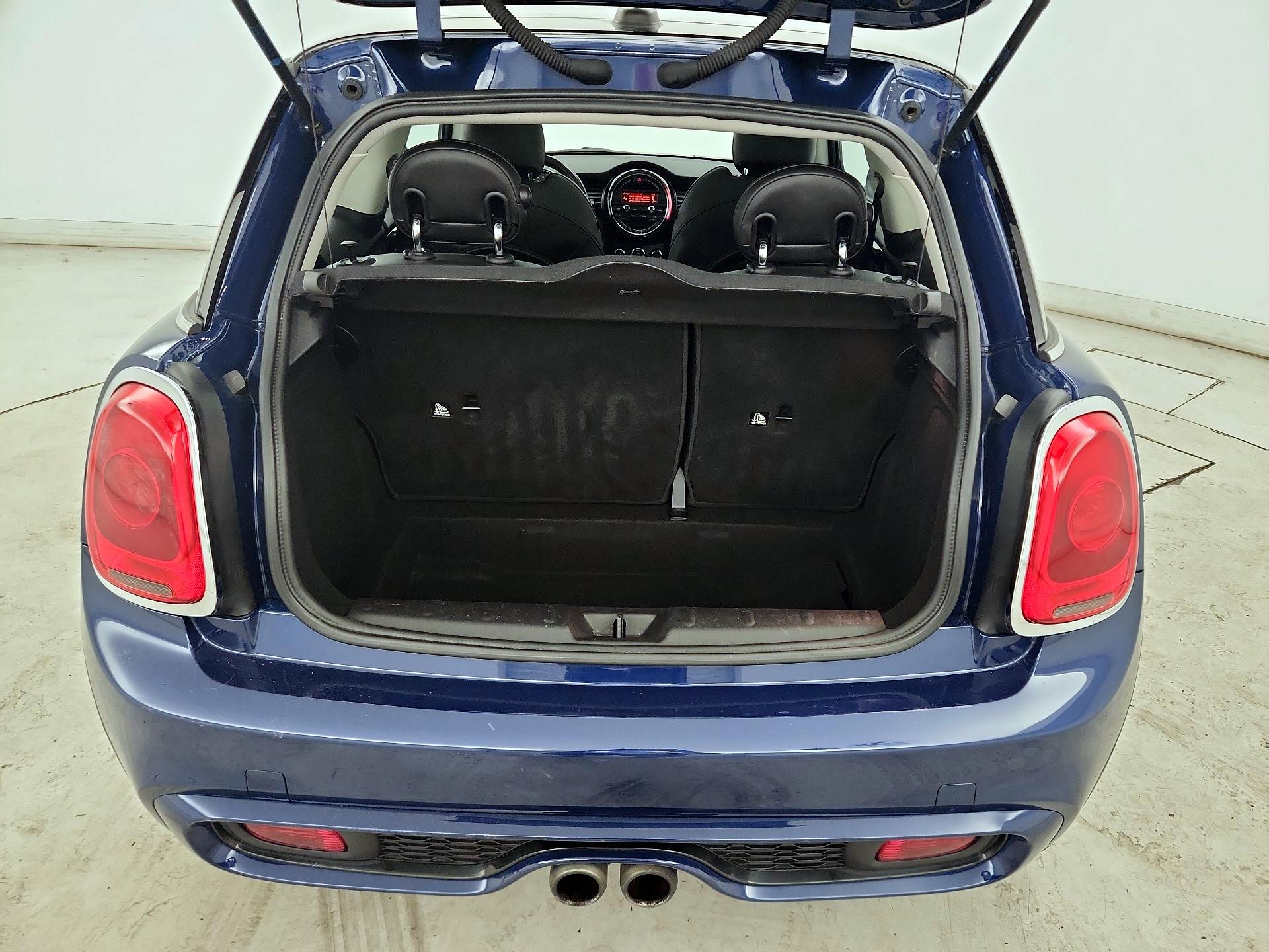 Thumbnail: 2015 MINI Cooper Hardtop - 20