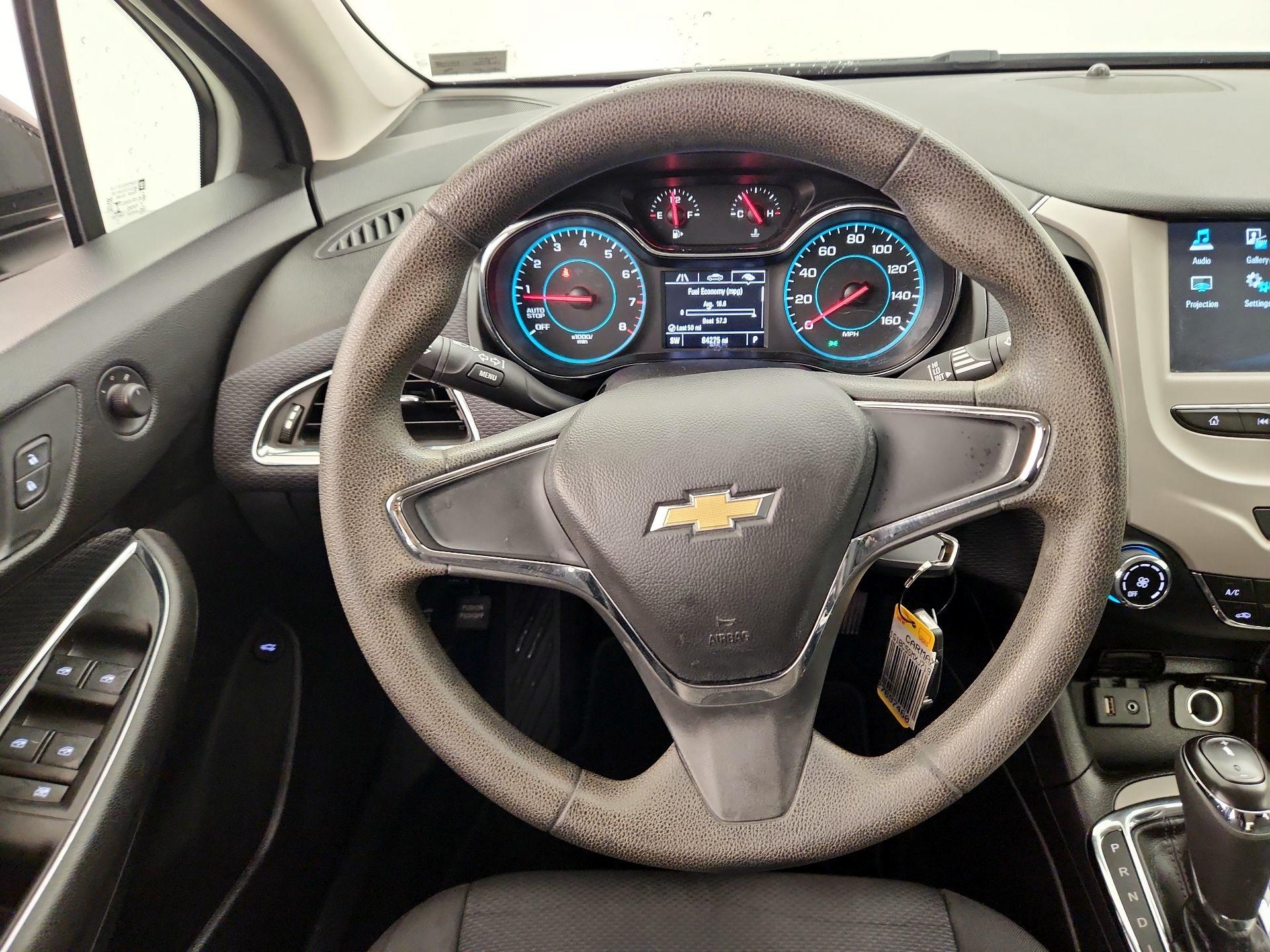 Thumbnail: 2018 Chevrolet Cruze - 10