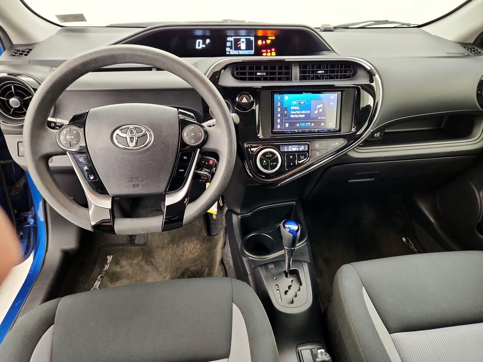 Thumbnail: 2018 Toyota Prius c - 9
