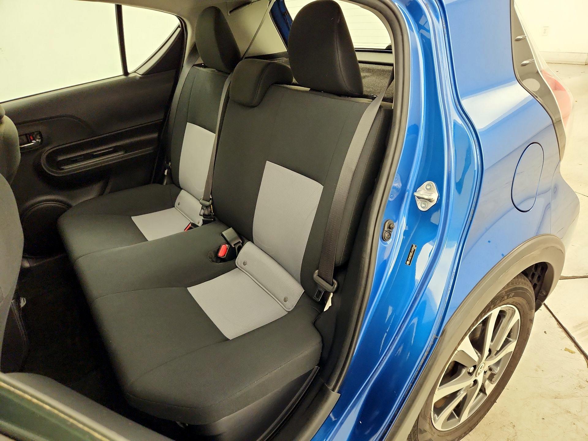 Thumbnail: 2018 Toyota Prius c - 19