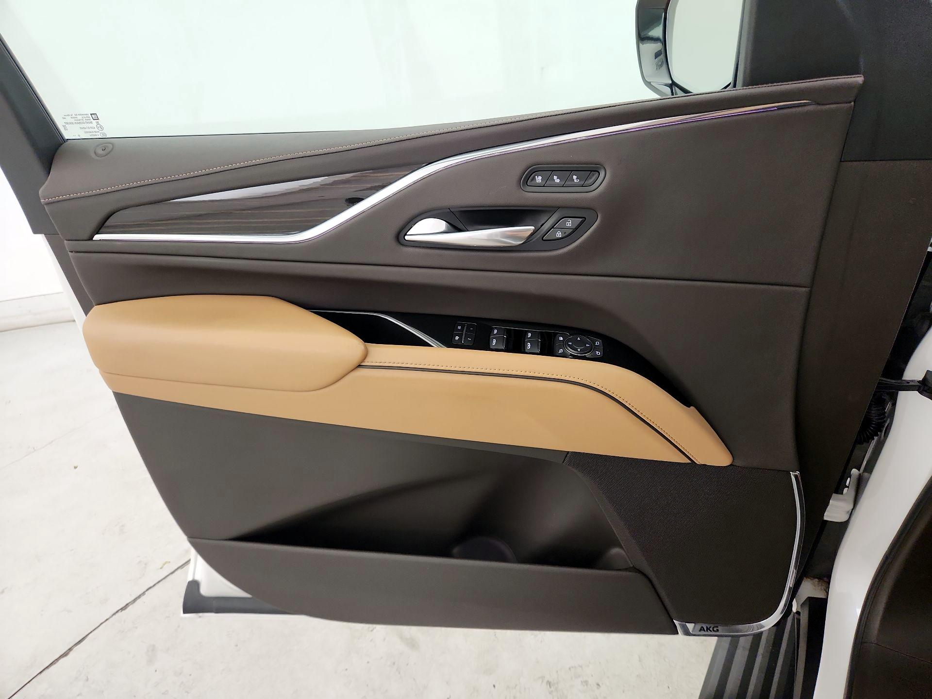 Thumbnail: 2021 Cadillac Escalade - 12