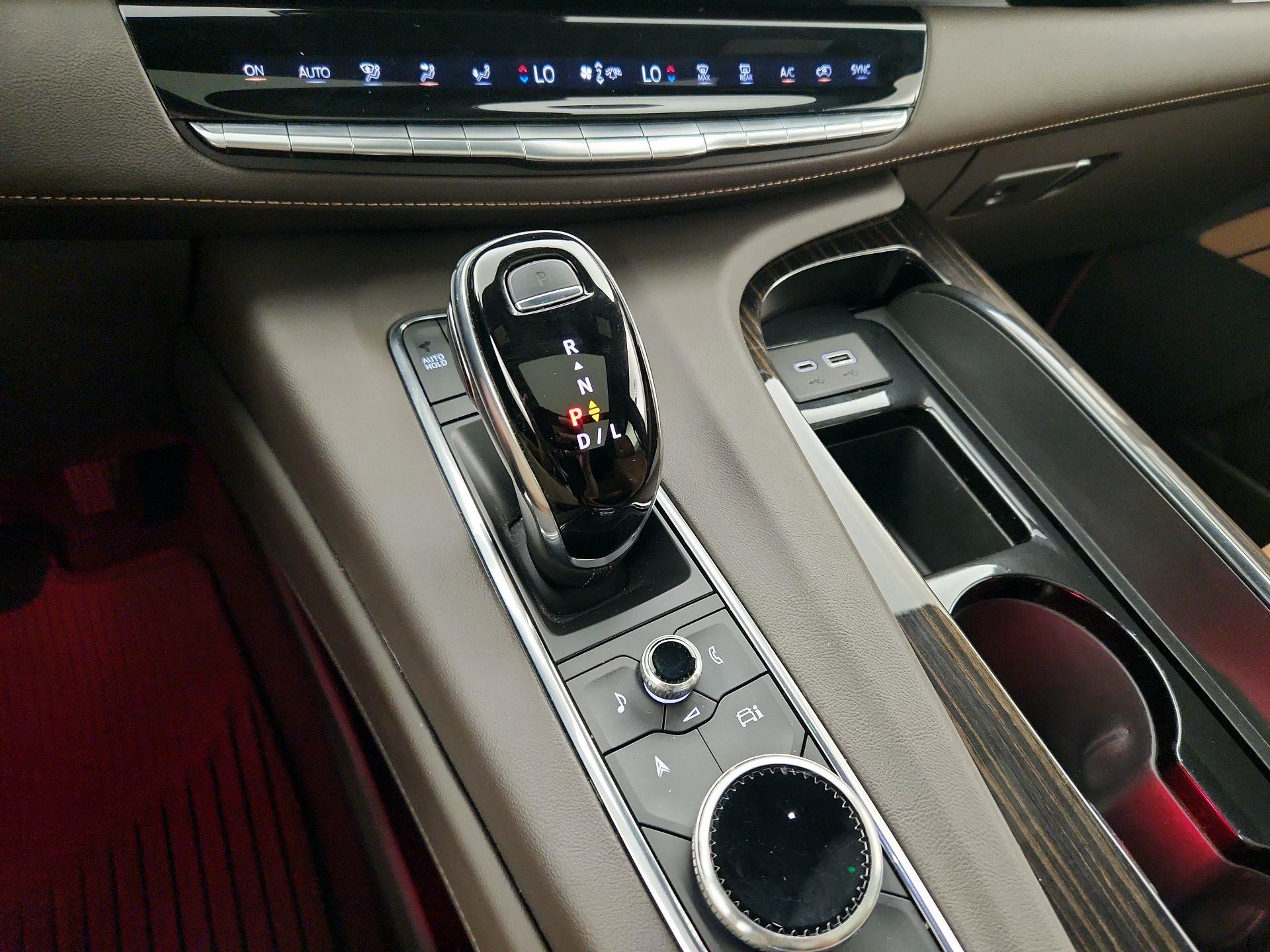 Thumbnail: 2021 Cadillac Escalade - 17