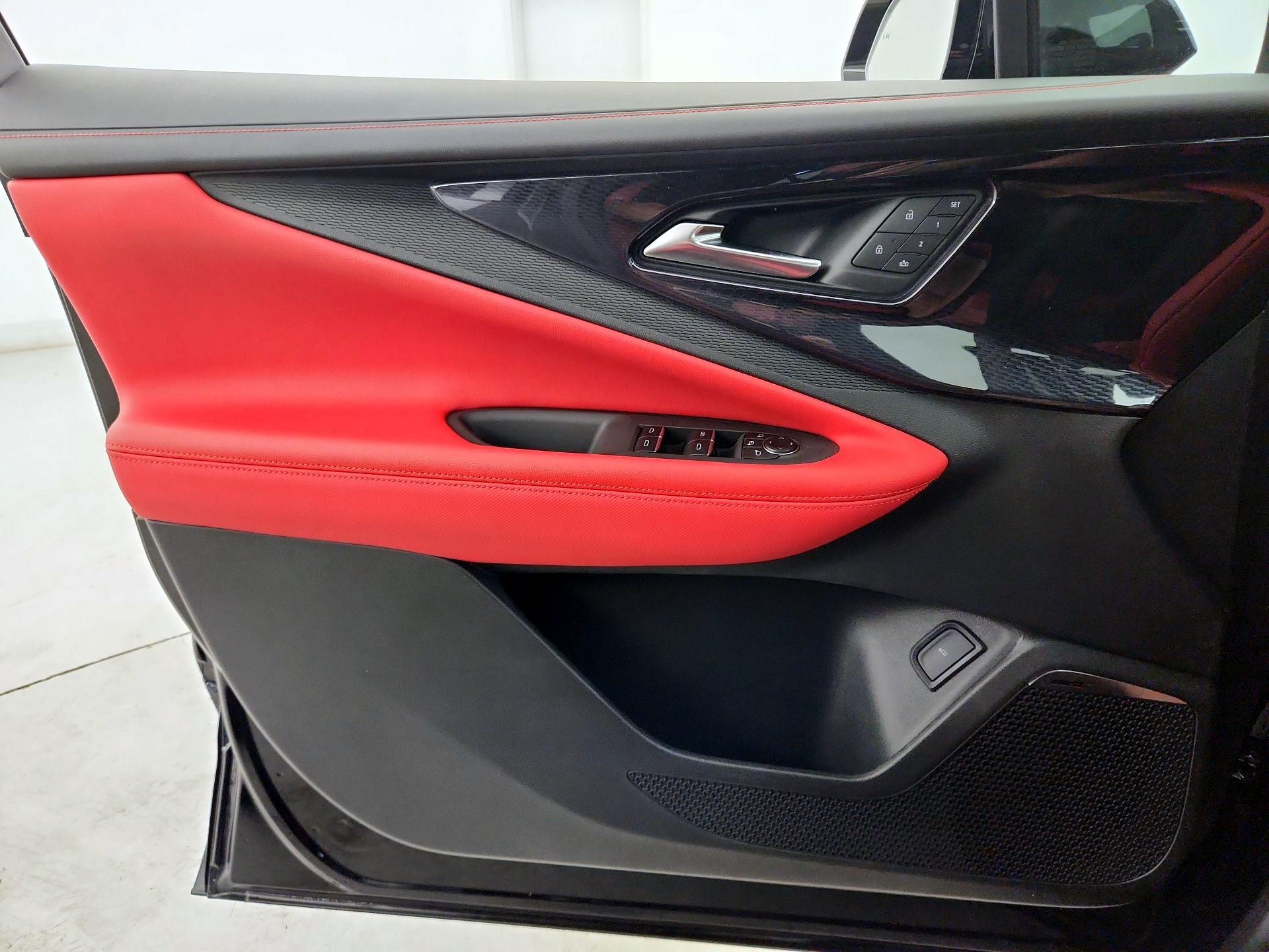Thumbnail: 2024 Chevrolet Blazer EV - 12