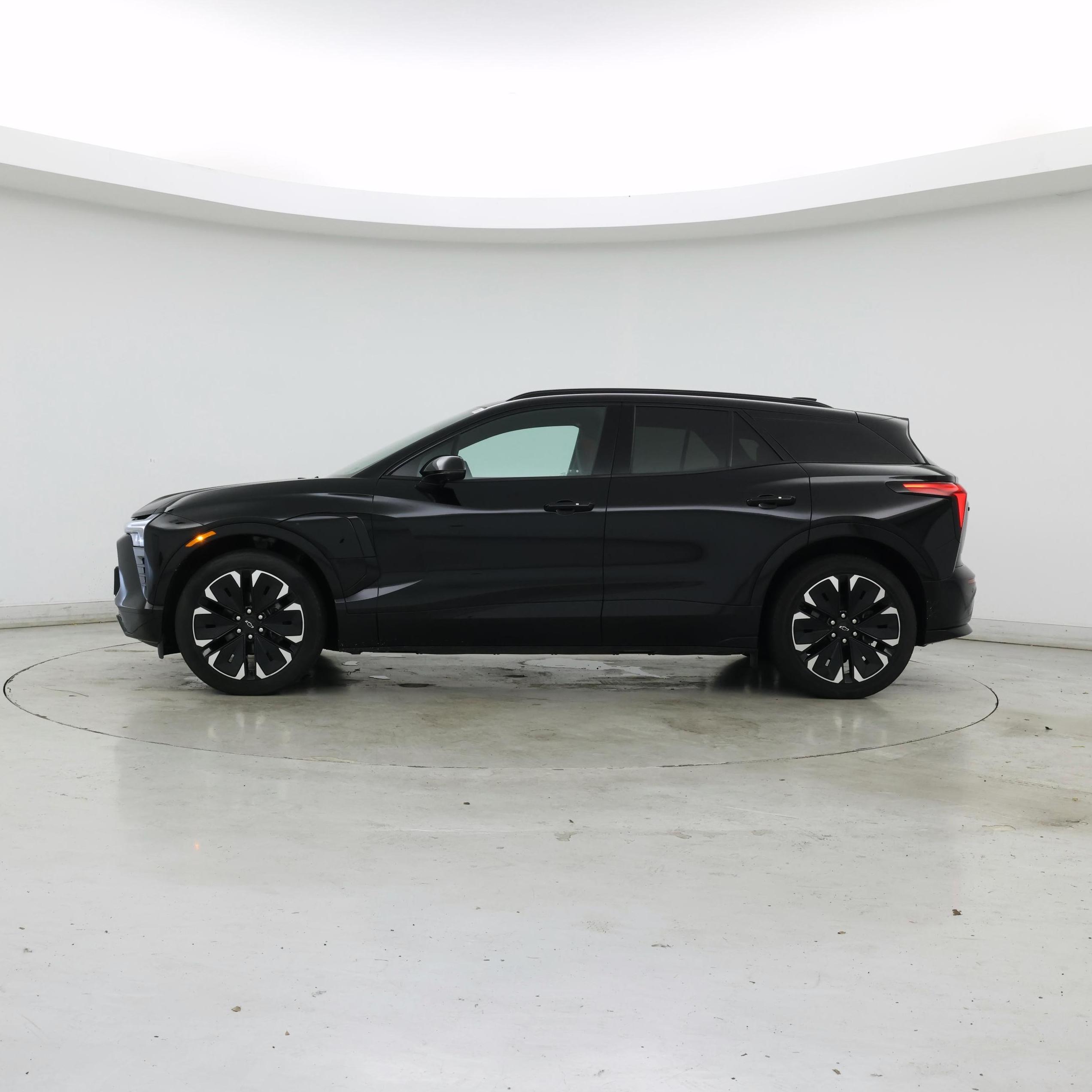 Thumbnail: 2024 Chevrolet Blazer EV - 3