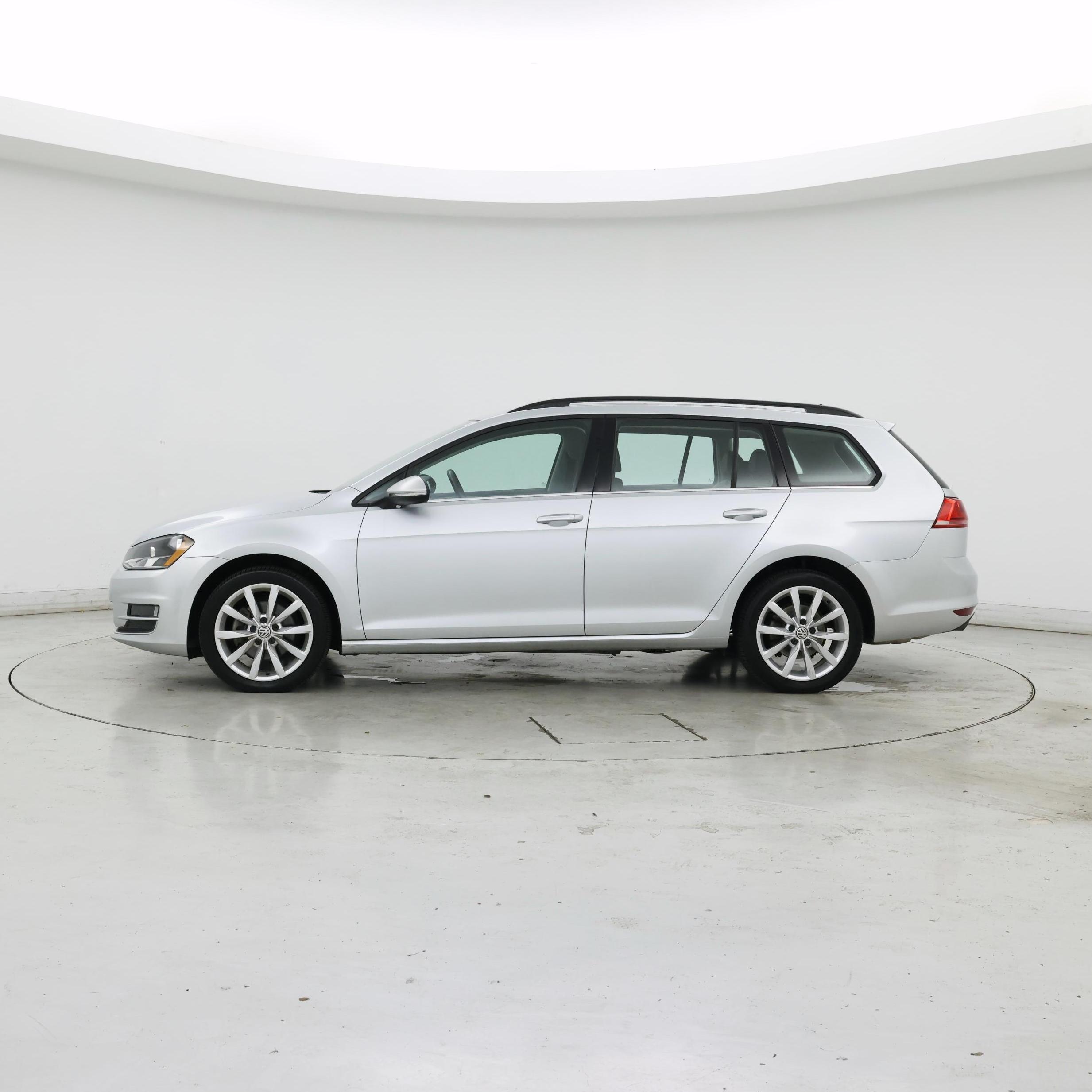 Thumbnail: 2016 Volkswagen Golf - 3