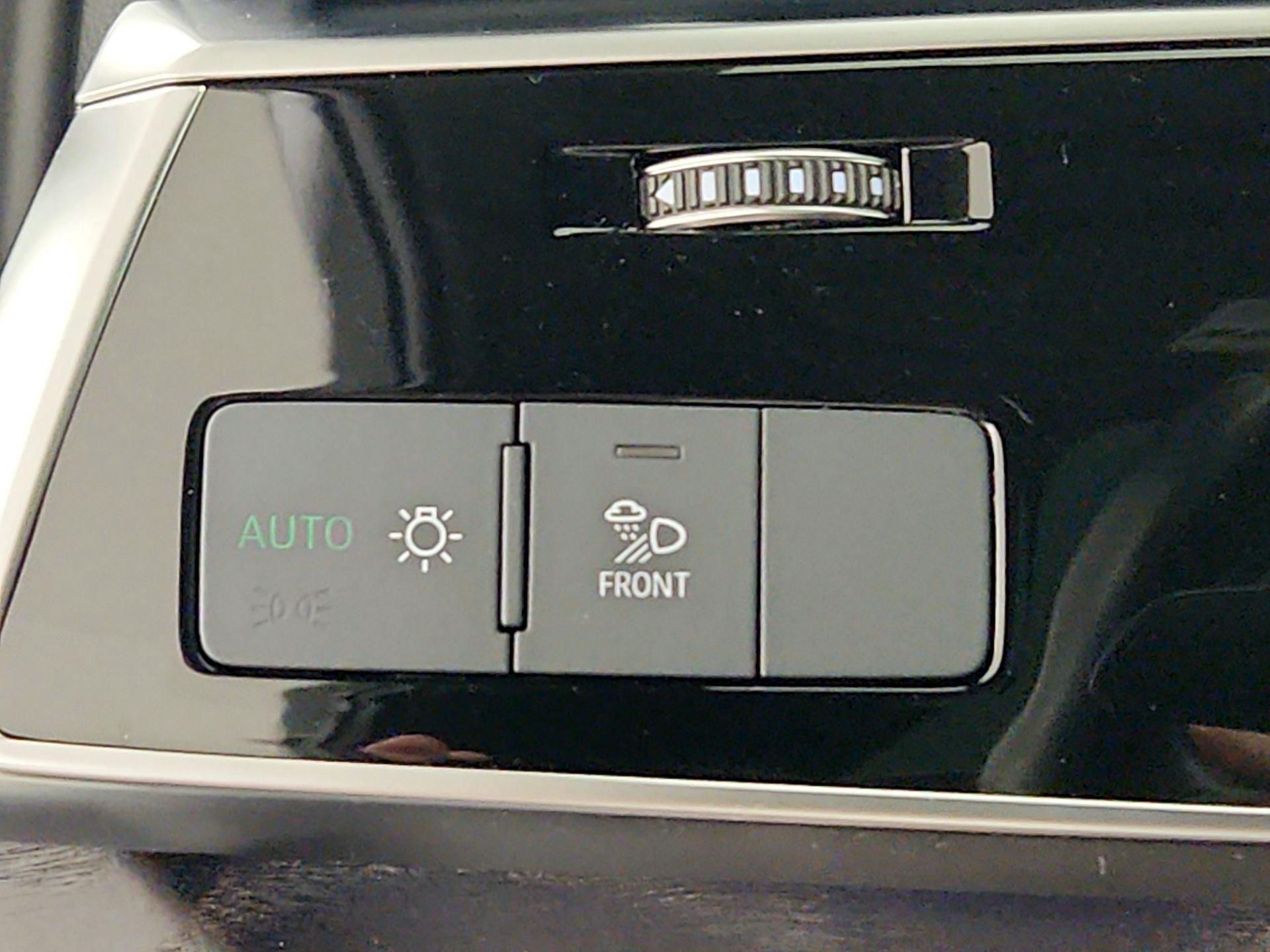 Thumbnail: 2021 Audi Q7 - 13