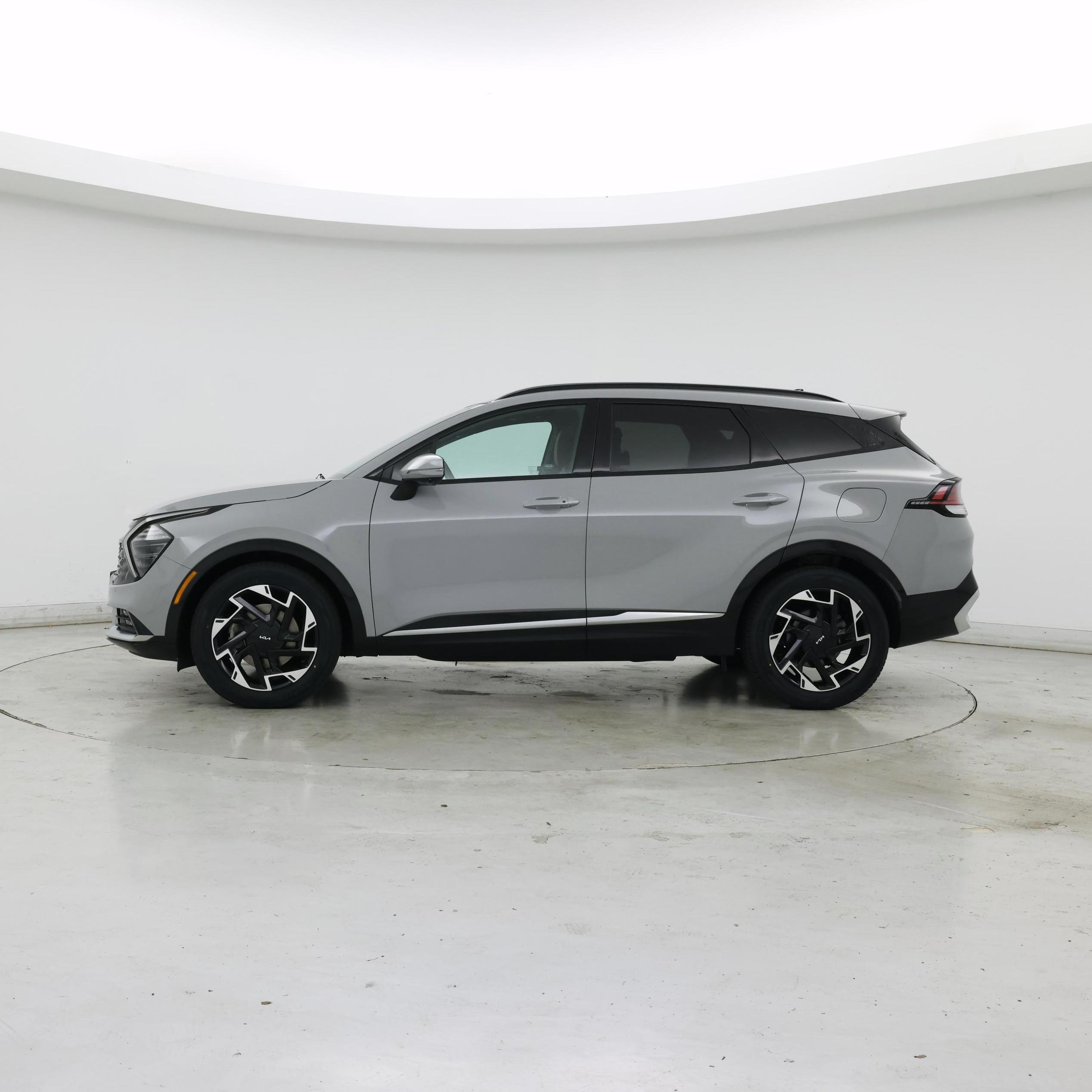 Thumbnail: 2023 Kia Sportage - 3