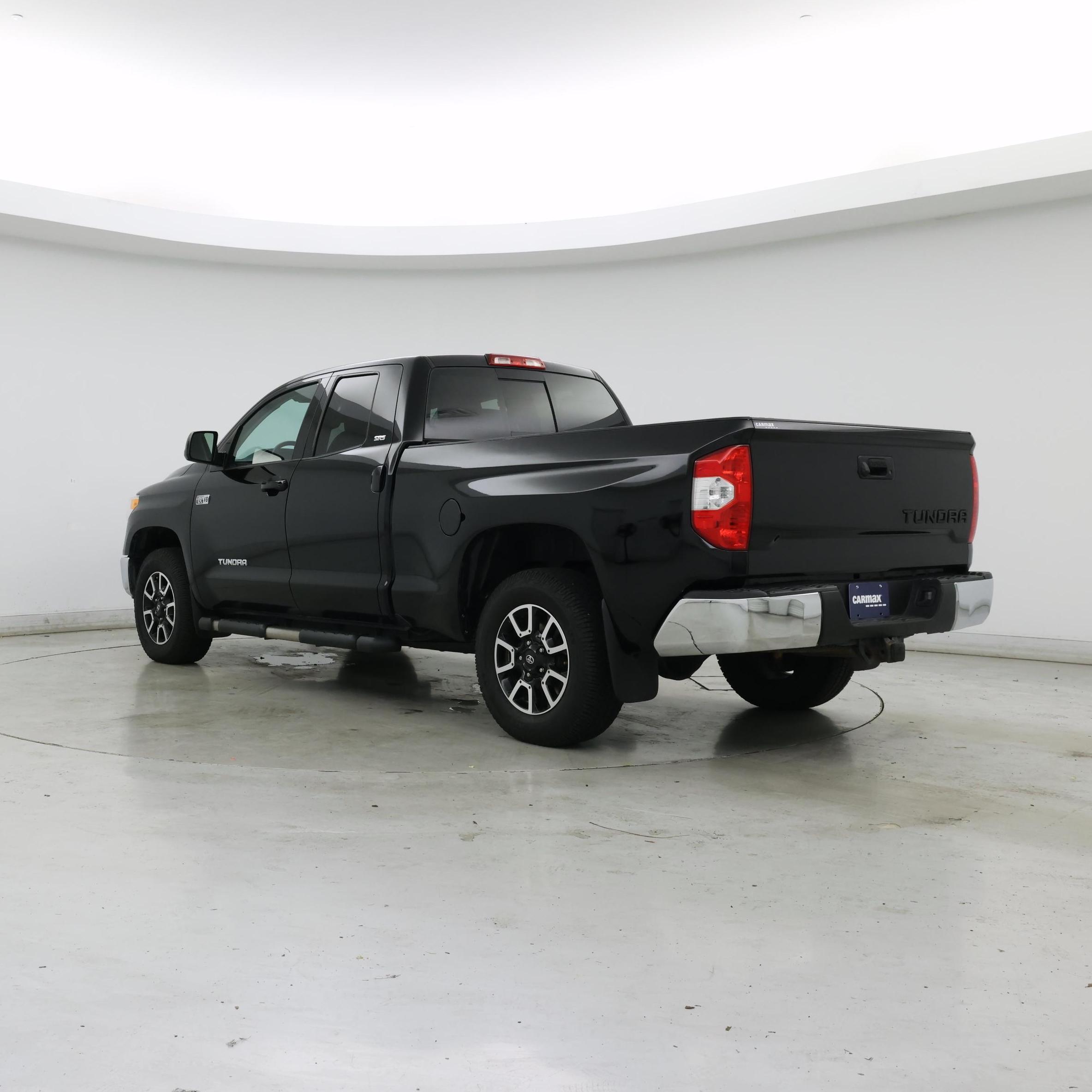 Thumbnail: 2016 Toyota Tundra - 2