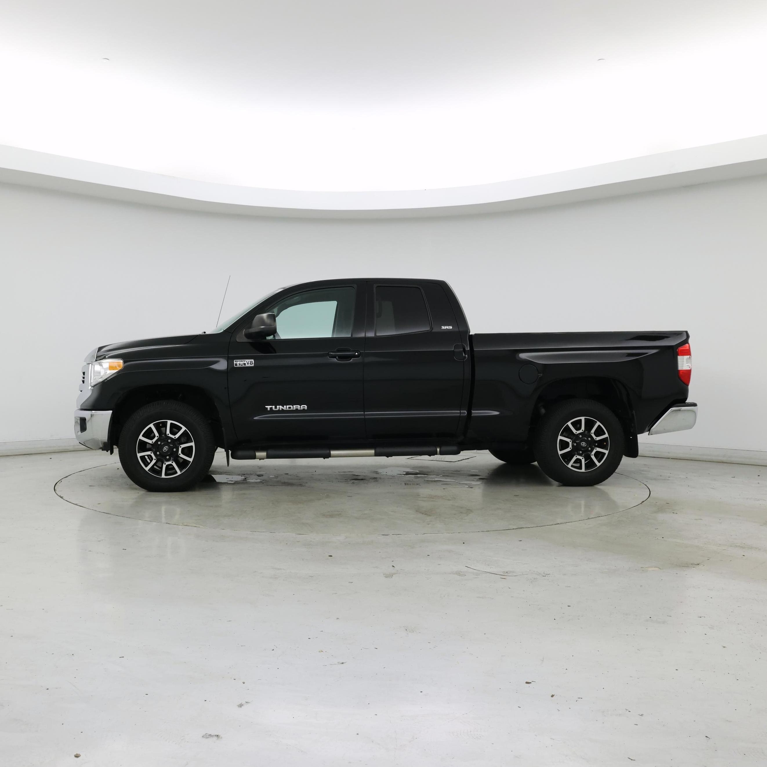 Thumbnail: 2016 Toyota Tundra - 3