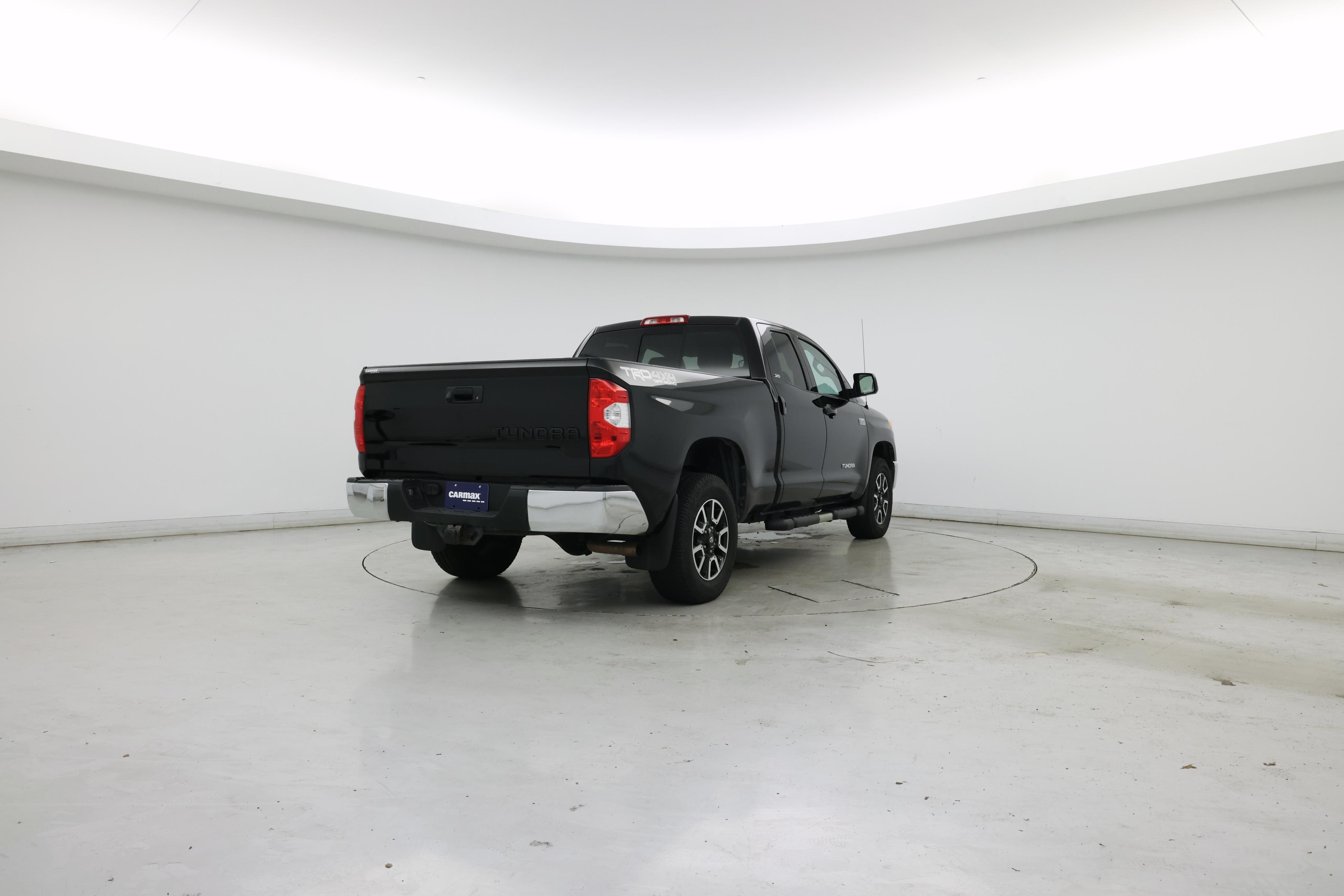 Thumbnail: 2016 Toyota Tundra - 8