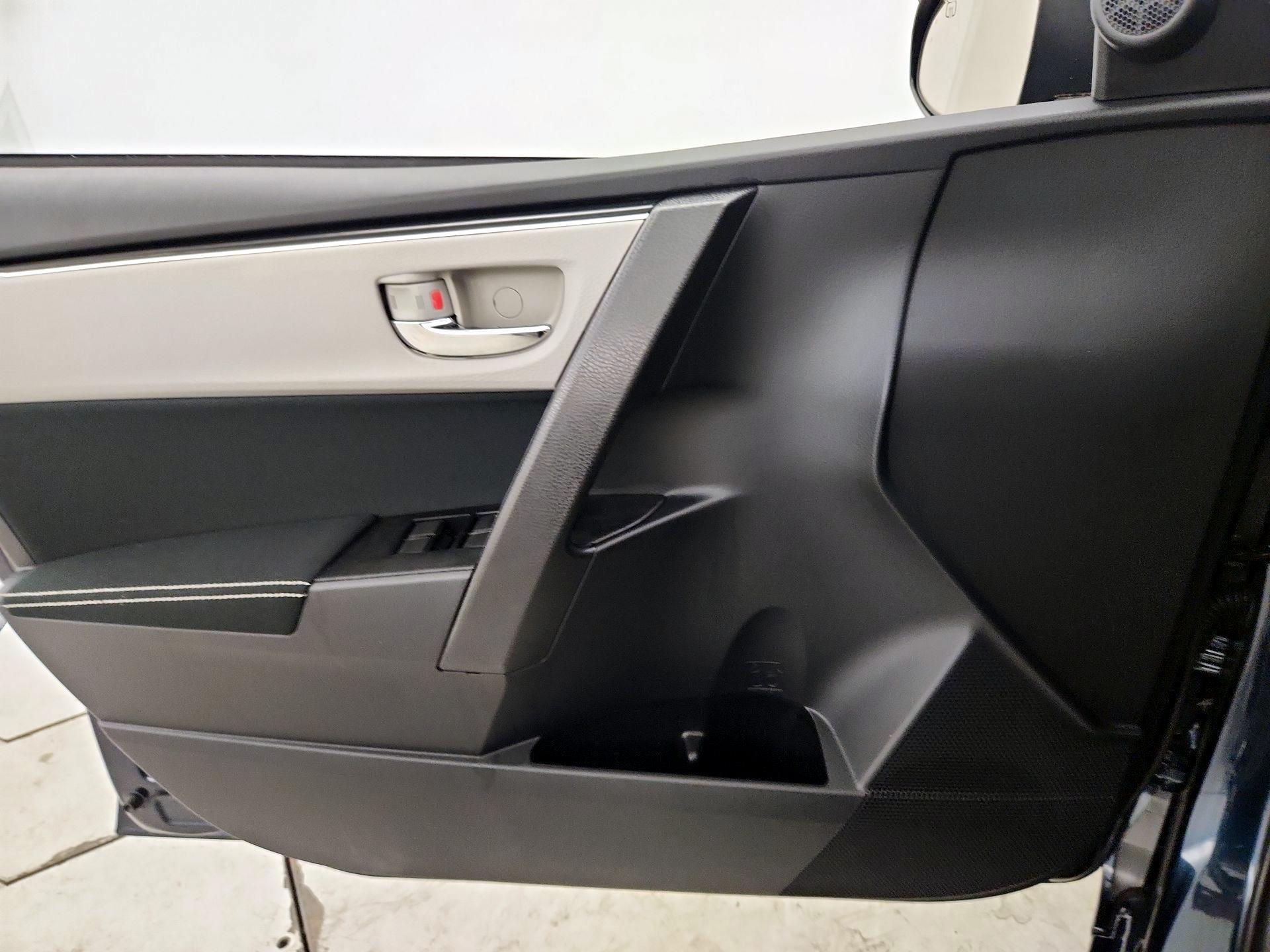 Thumbnail: 2019 Toyota Corolla - 12