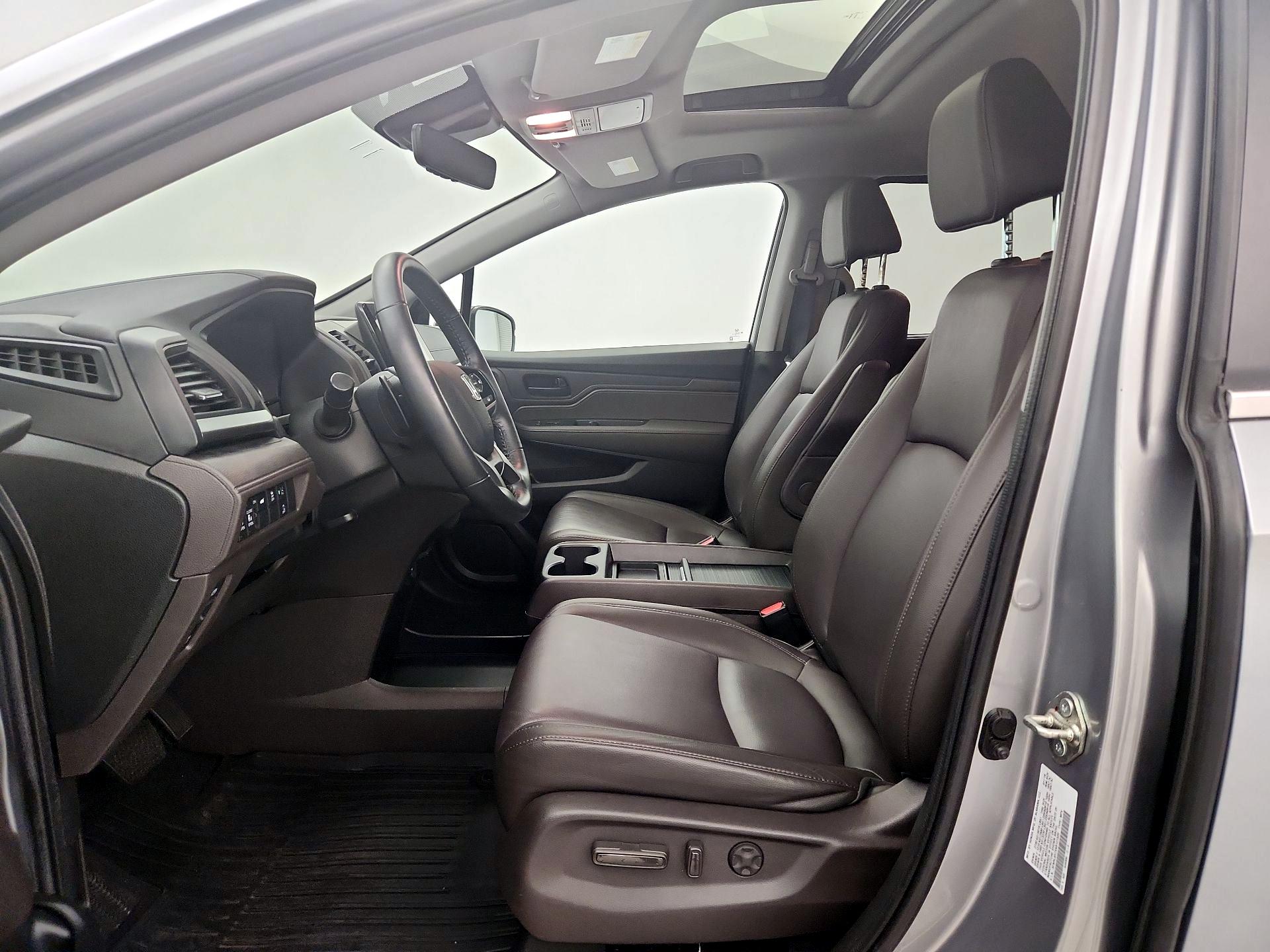 Thumbnail: 2019 Honda Odyssey - 11