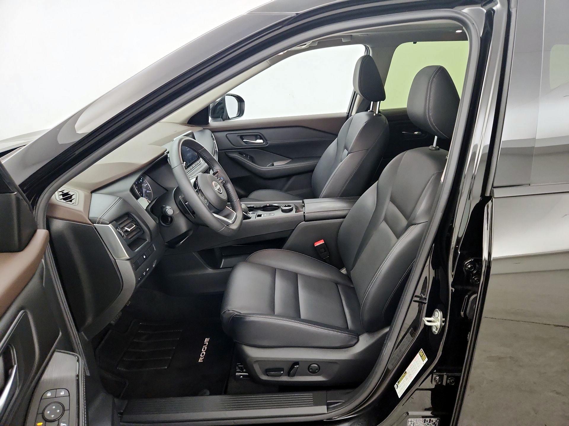Thumbnail: 2023 Nissan Rogue - 11