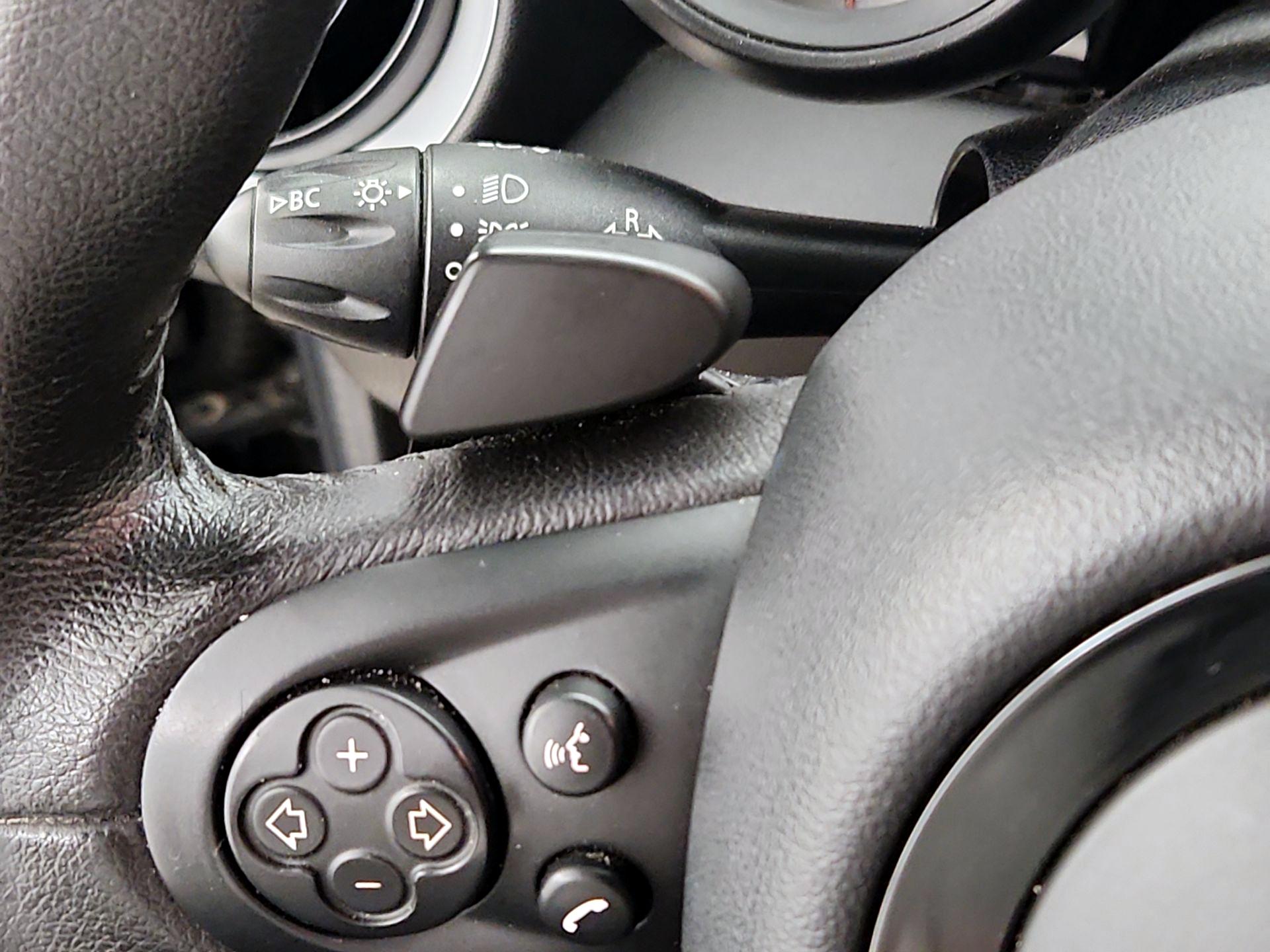 Thumbnail: 2014 MINI Cooper Roadster - 13