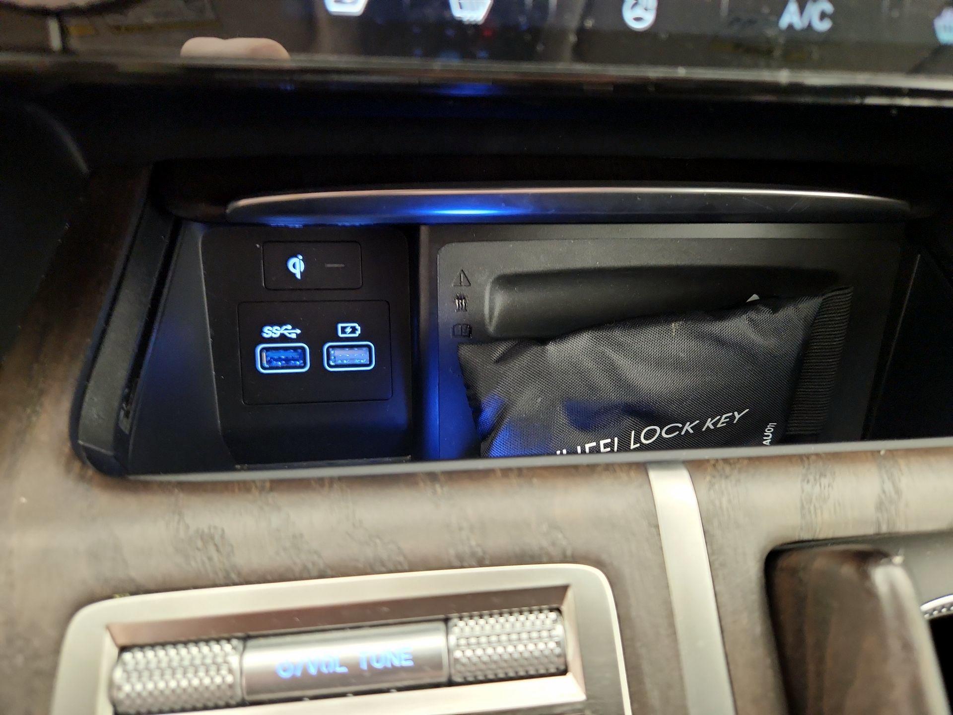 Thumbnail: 2023 Genesis GV80 - 18