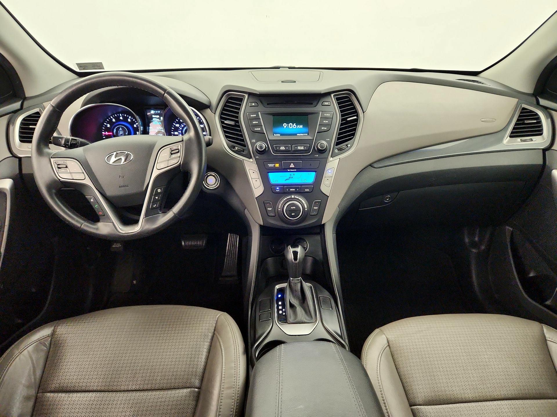 Thumbnail: 2016 Hyundai Santa Fe - 9