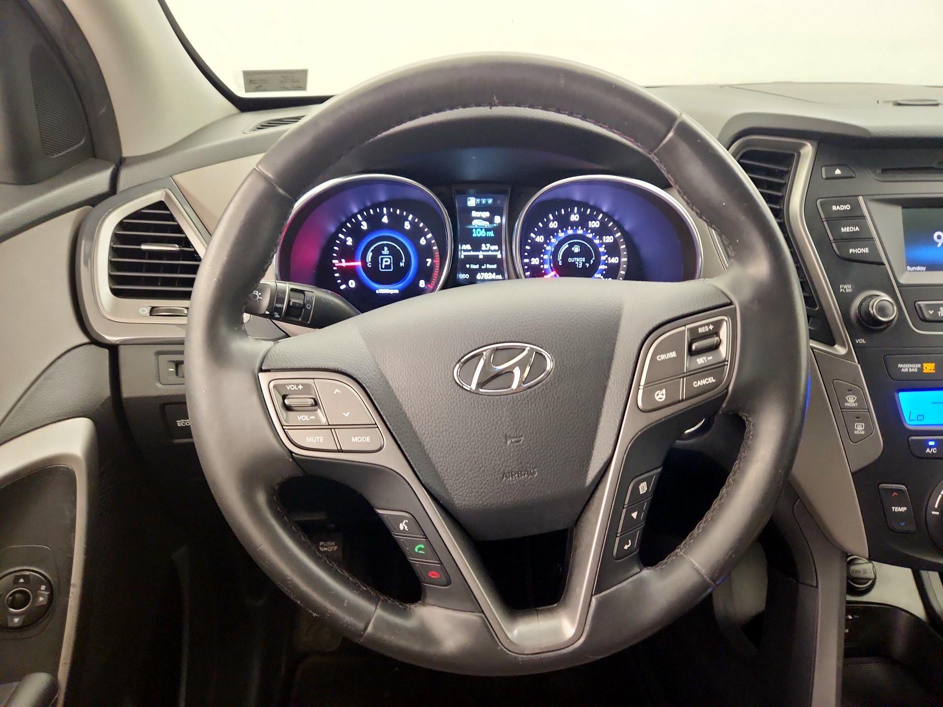 Thumbnail: 2016 Hyundai Santa Fe - 10