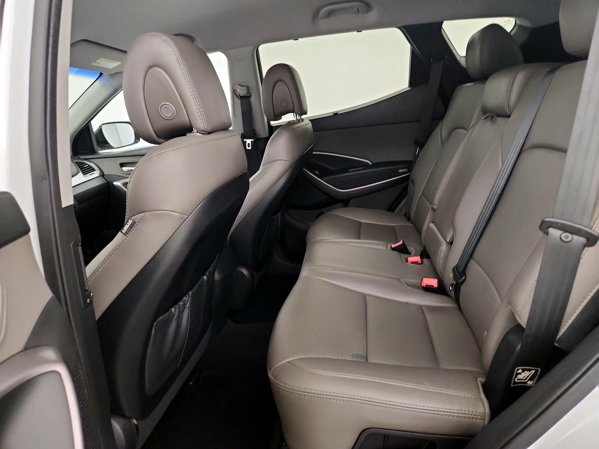 Thumbnail: 2016 Hyundai Santa Fe - 19