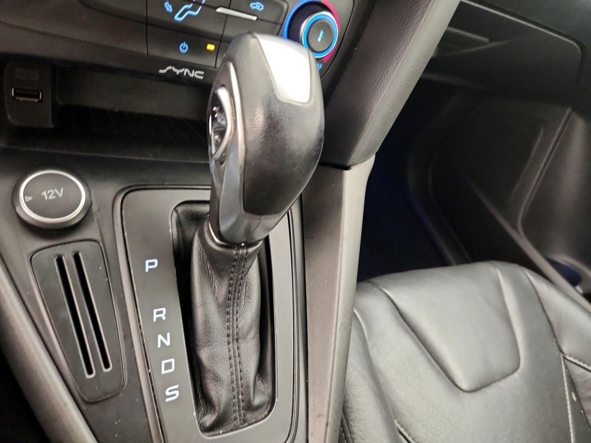 Thumbnail: 2016 Ford Focus - 17