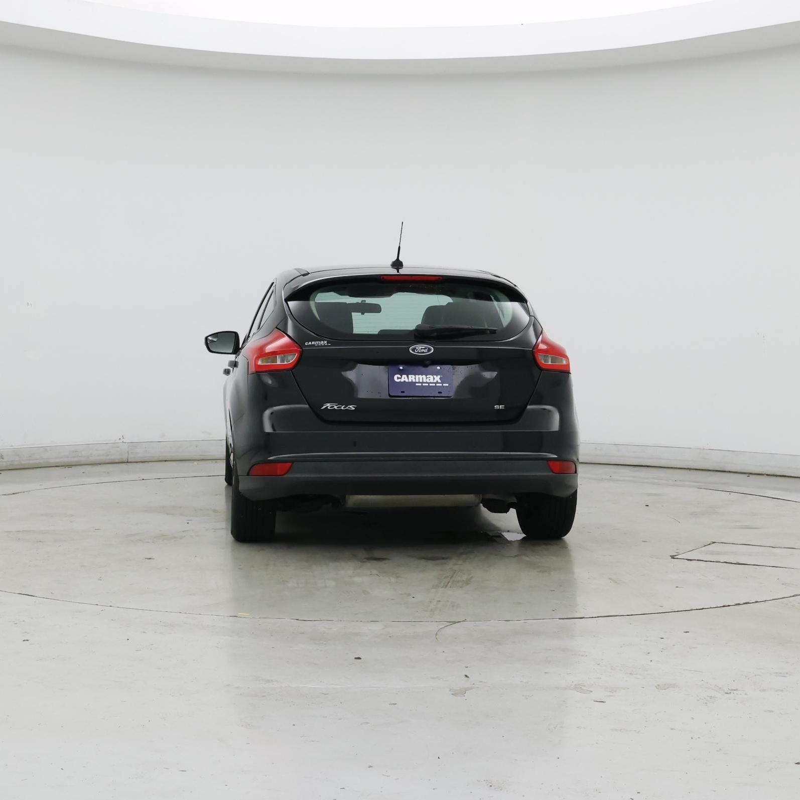 Thumbnail: 2016 Ford Focus - 6