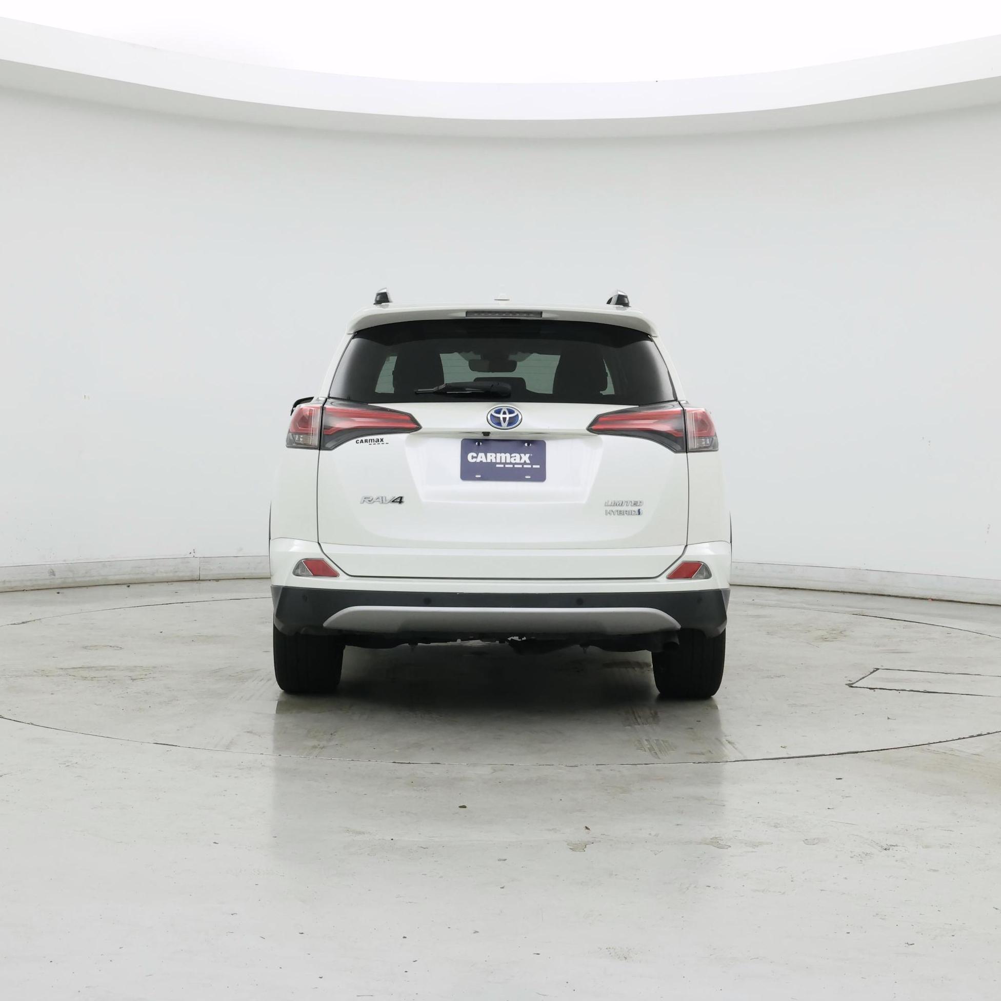 Thumbnail: 2018 Toyota RAV4 - 6