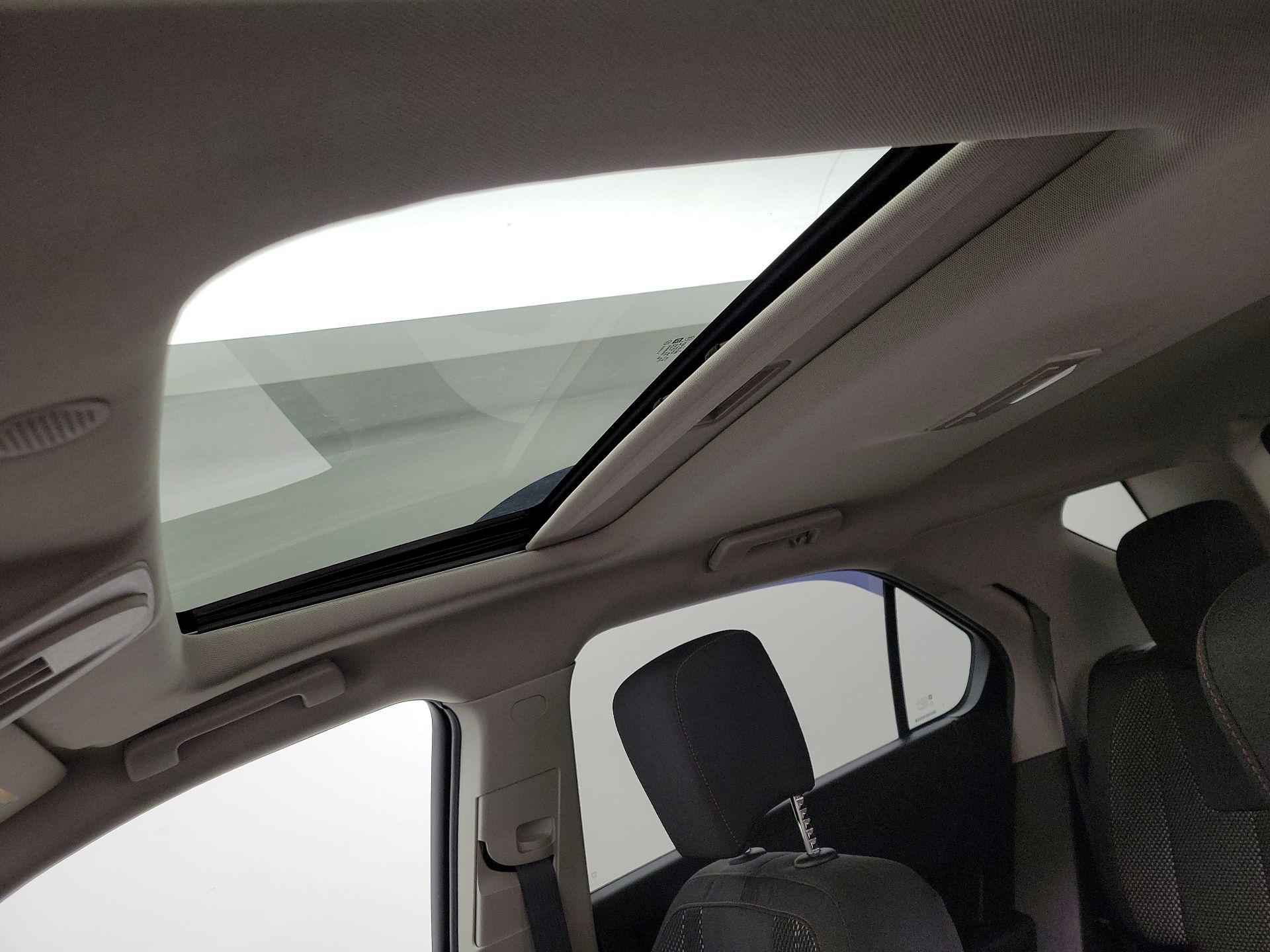 Thumbnail: 2015 Chevrolet Equinox - 19