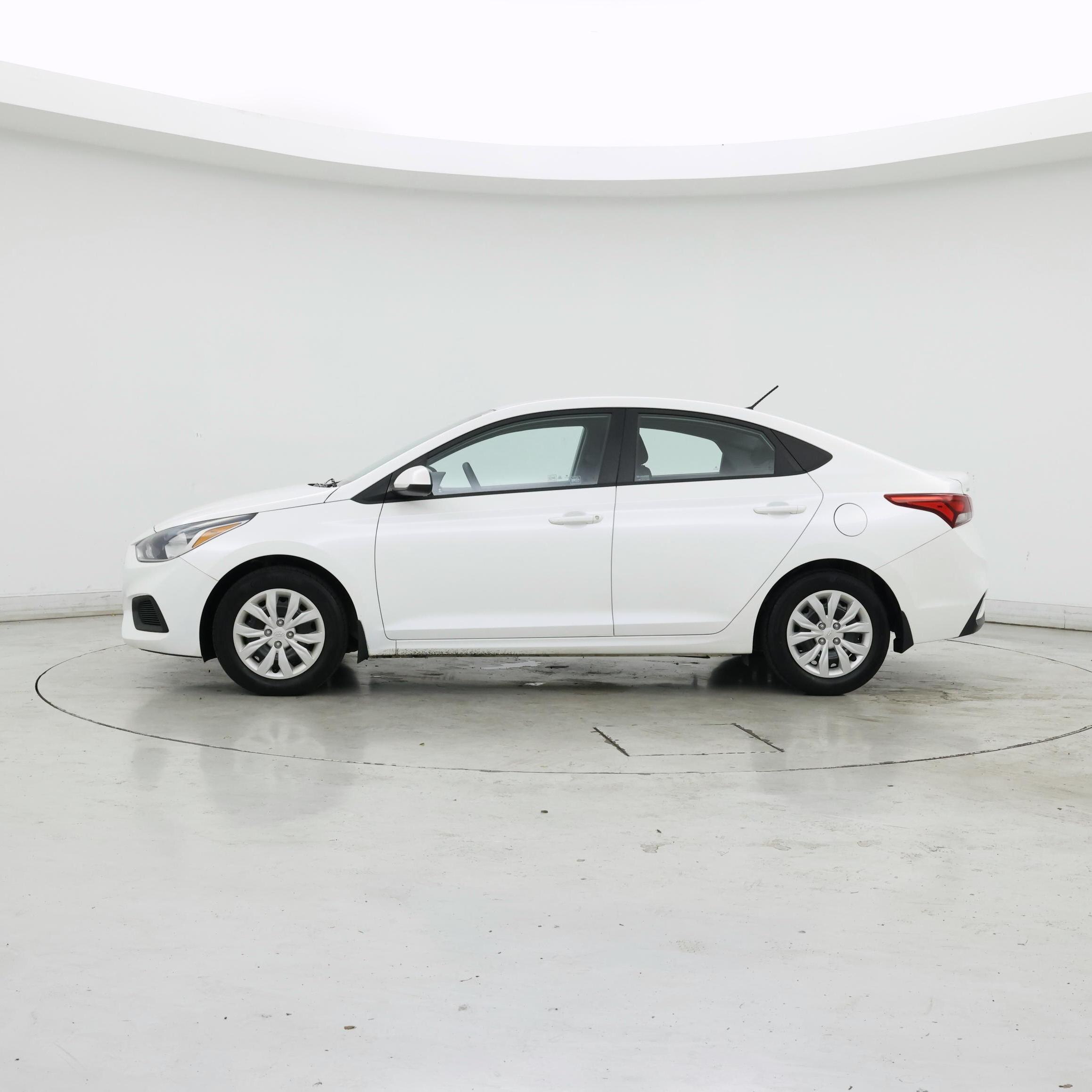 Thumbnail: 2020 Hyundai Accent - 3
