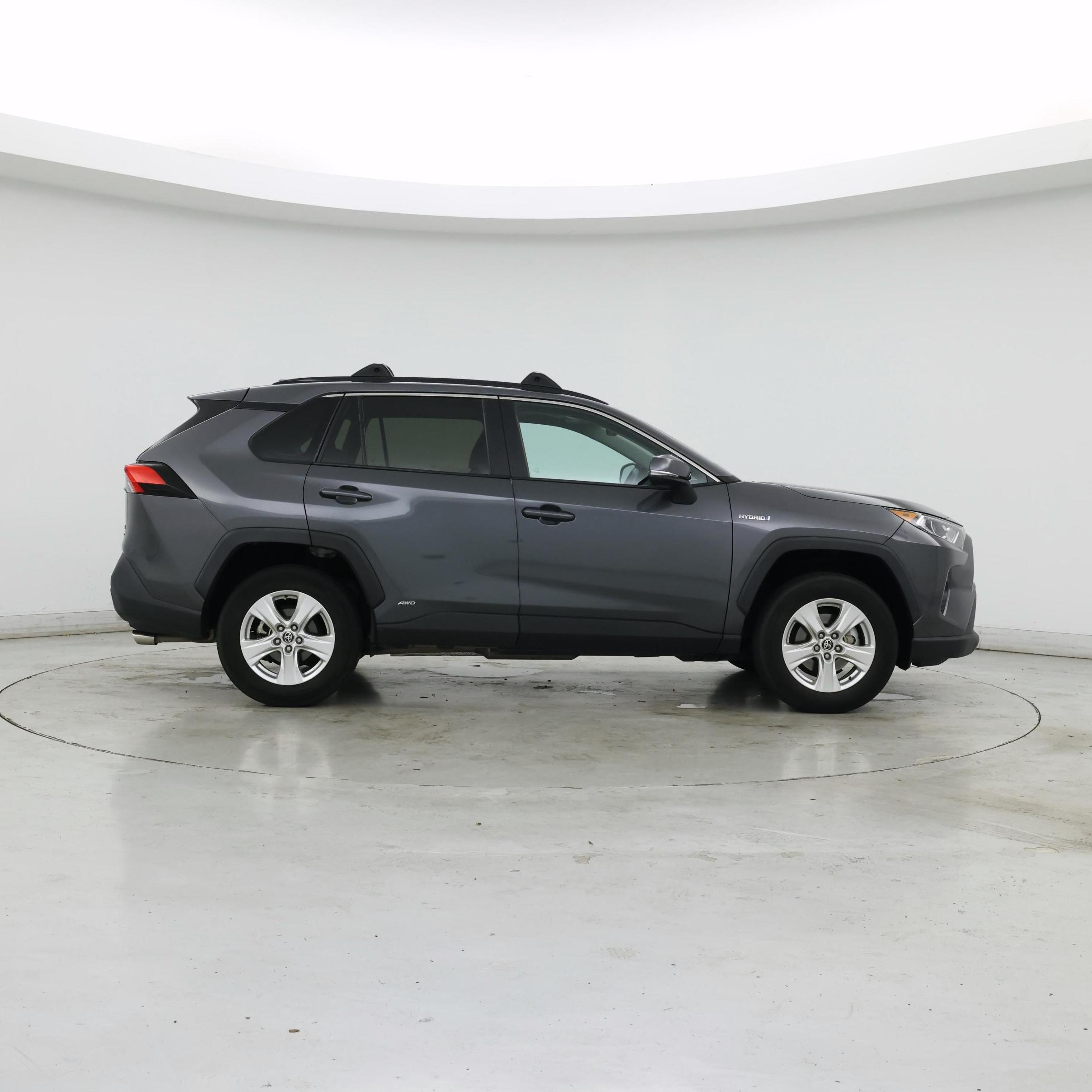 Thumbnail: 2021 Toyota RAV4 - 7